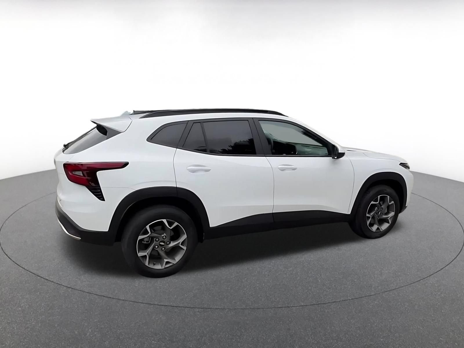 Thumbnail: 2025 Chevrolet Trax - 12