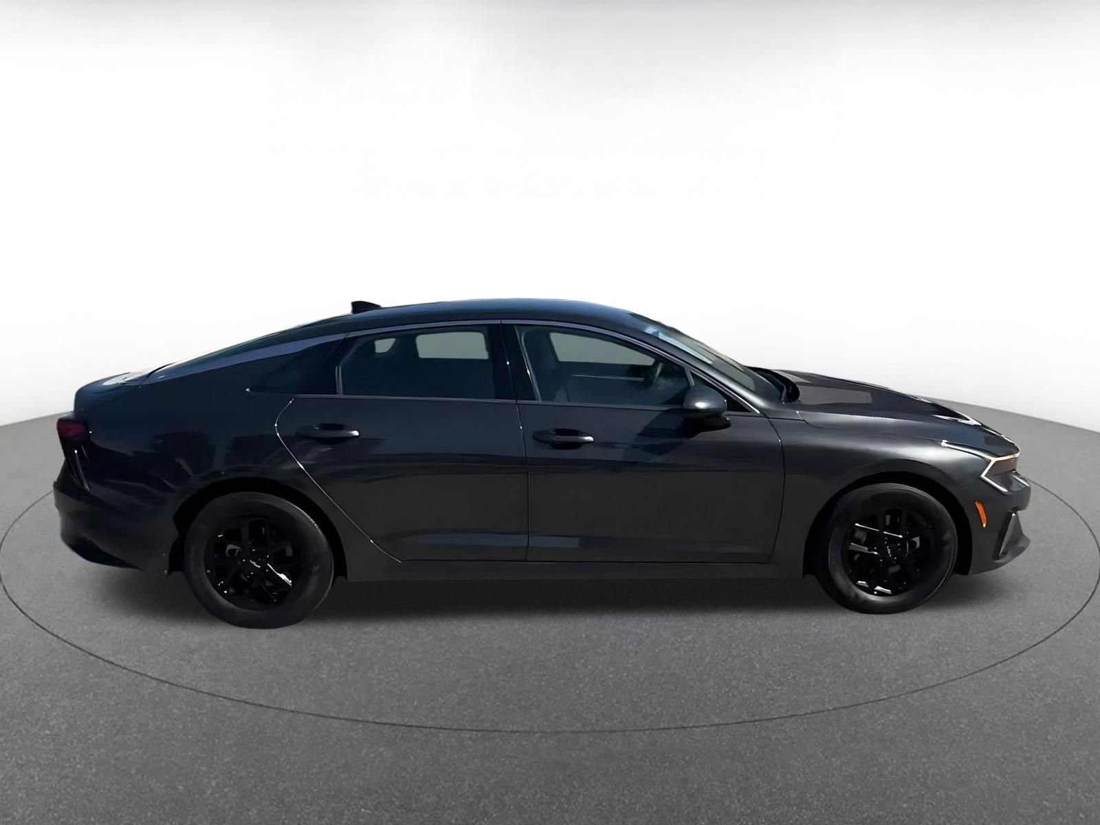 Thumbnail: 2025 Kia K5 - 16