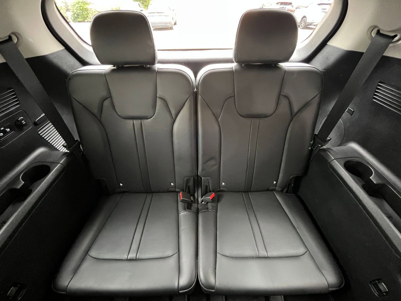 2024 Kia Sorento S 29