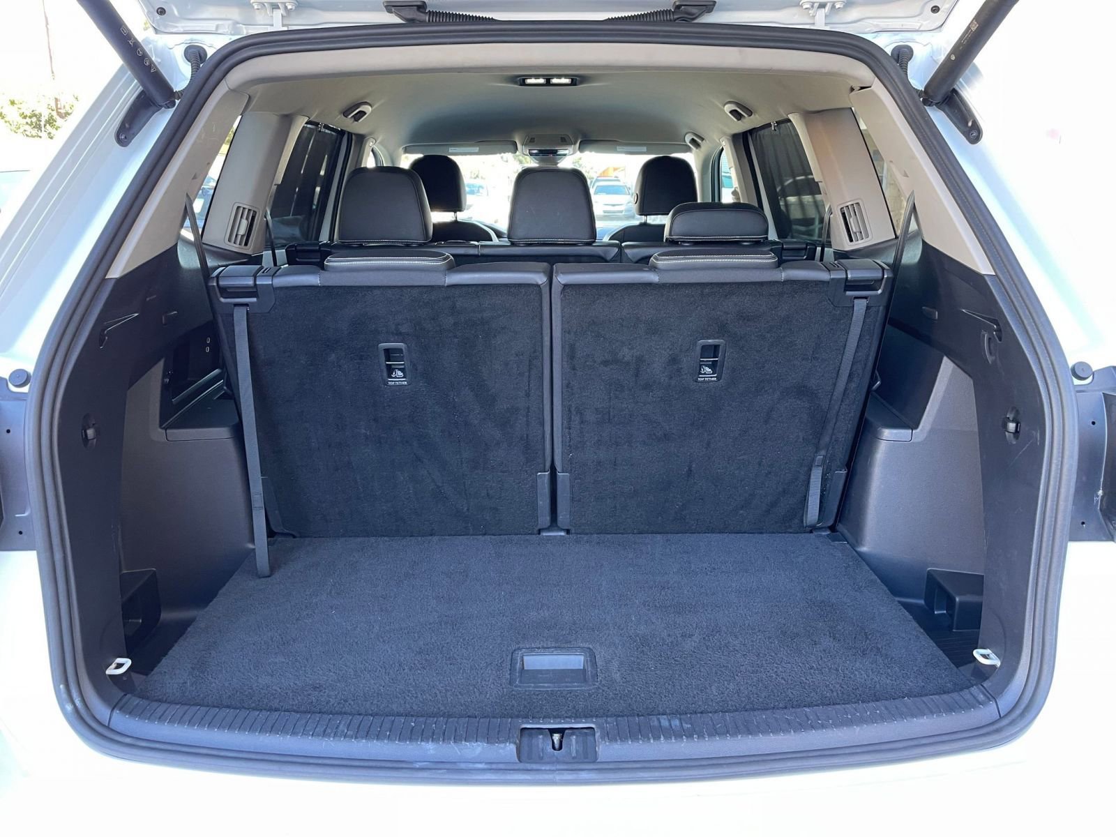 Thumbnail: 2025 Volkswagen Atlas - 32