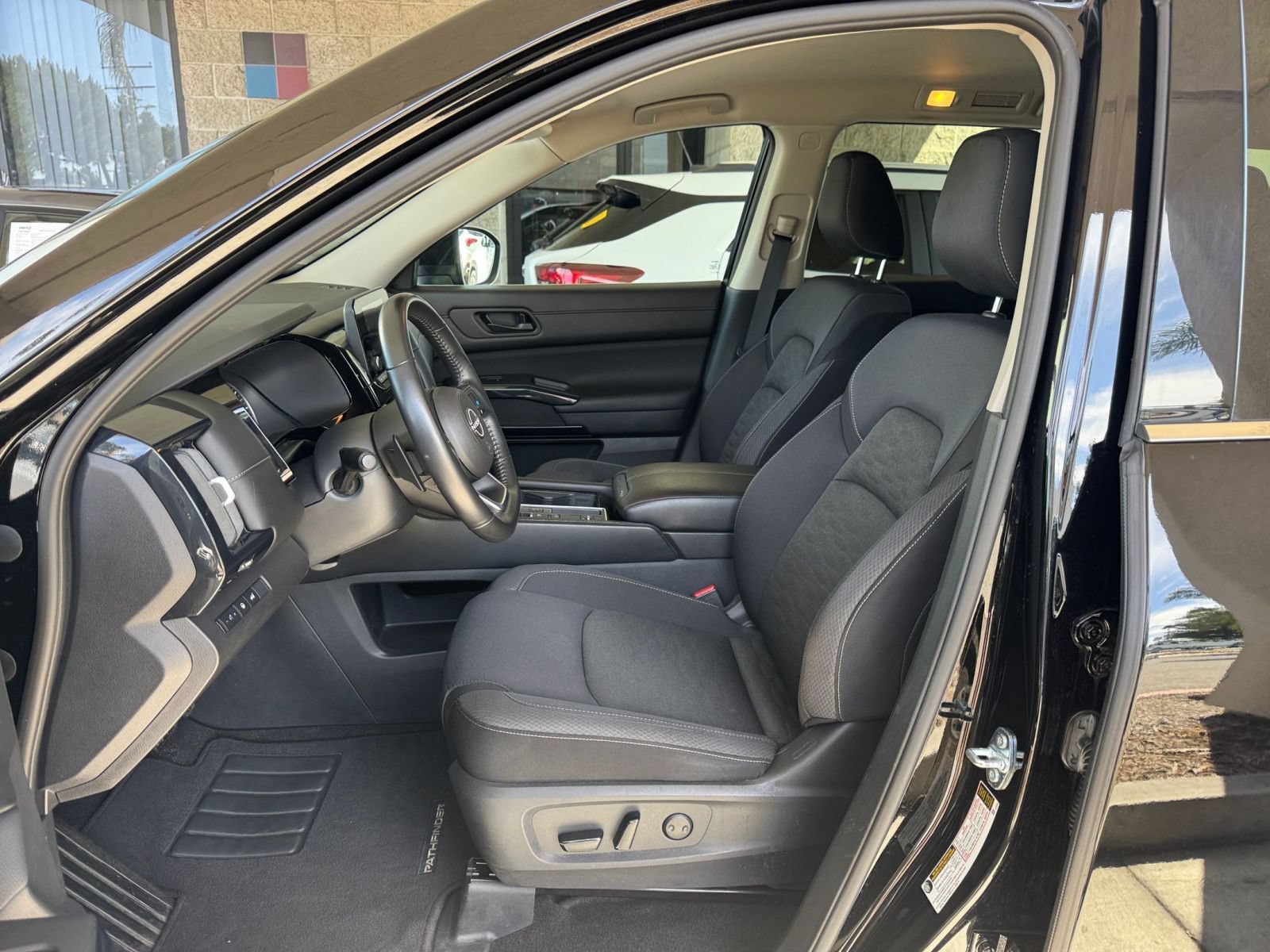 Thumbnail: 2025 Nissan Pathfinder - 29