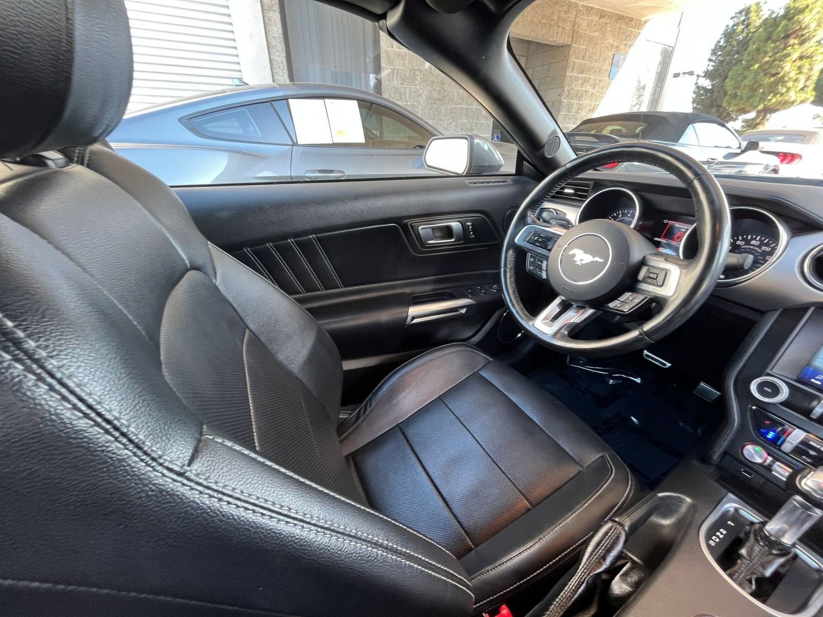 2023 Ford Mustang  33