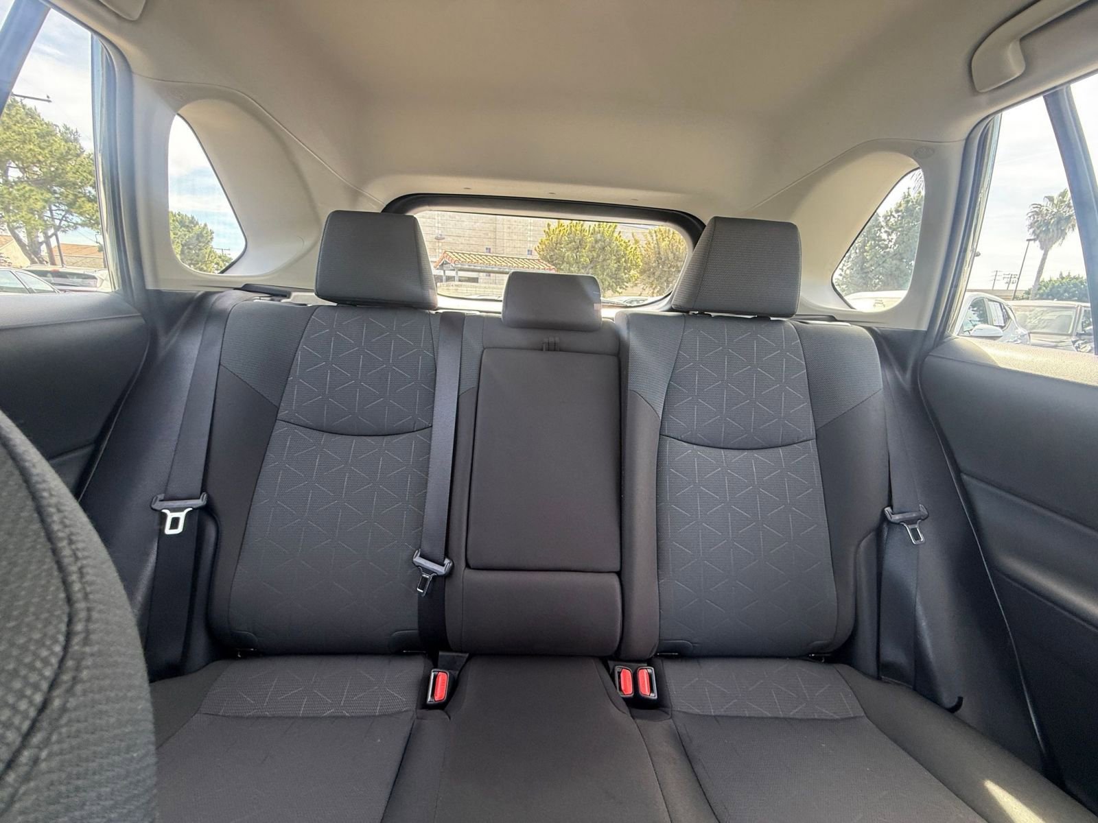 Thumbnail: 2025 Toyota RAV4 - 34