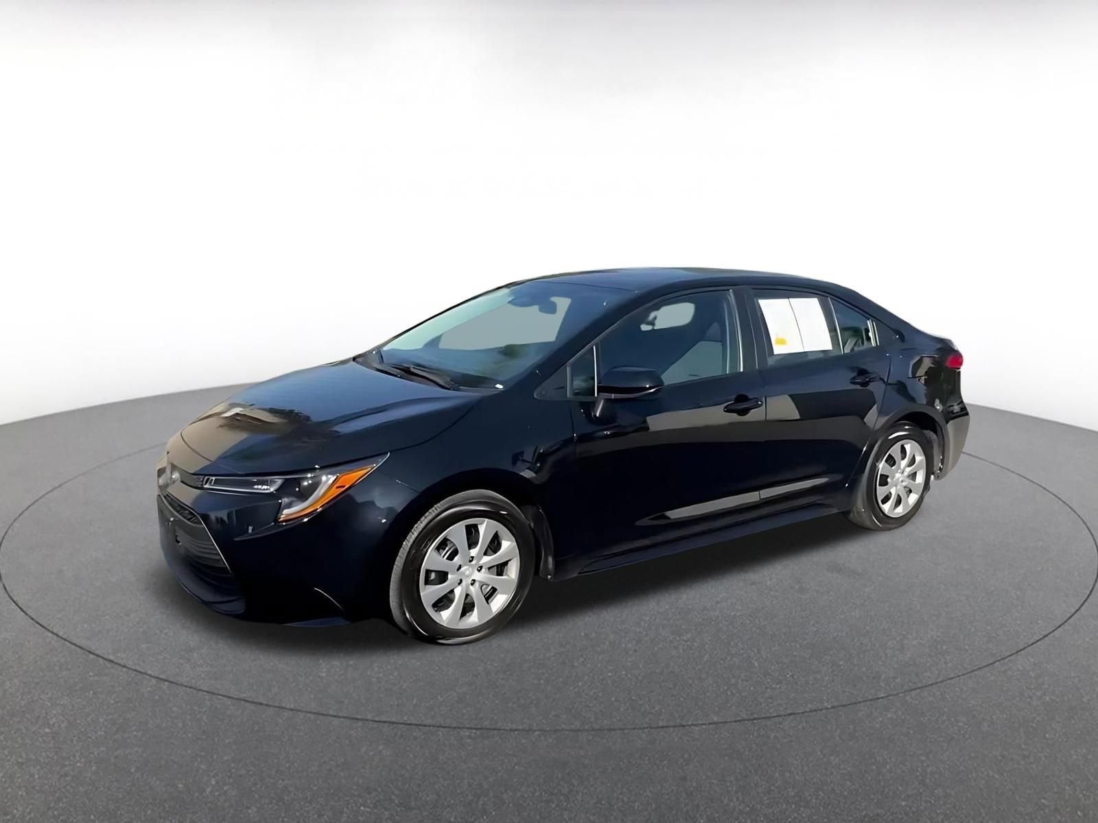 Thumbnail: 2025 Toyota Corolla - 8