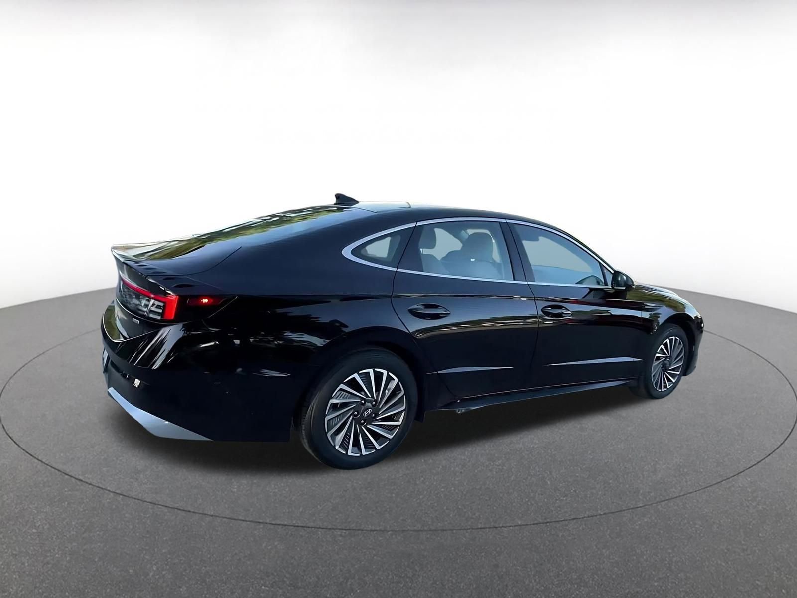 Thumbnail: 2025 Hyundai Sonata - 15