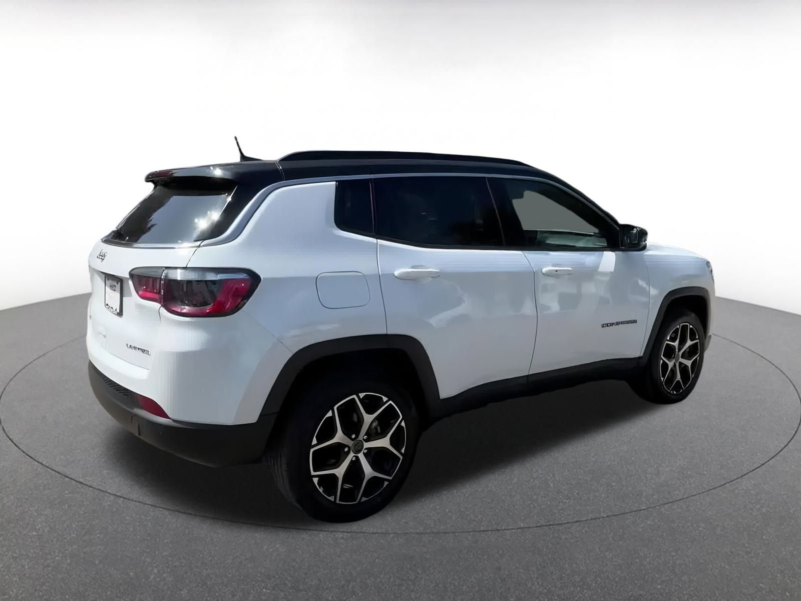 Thumbnail: 2025 Jeep Compass - 15