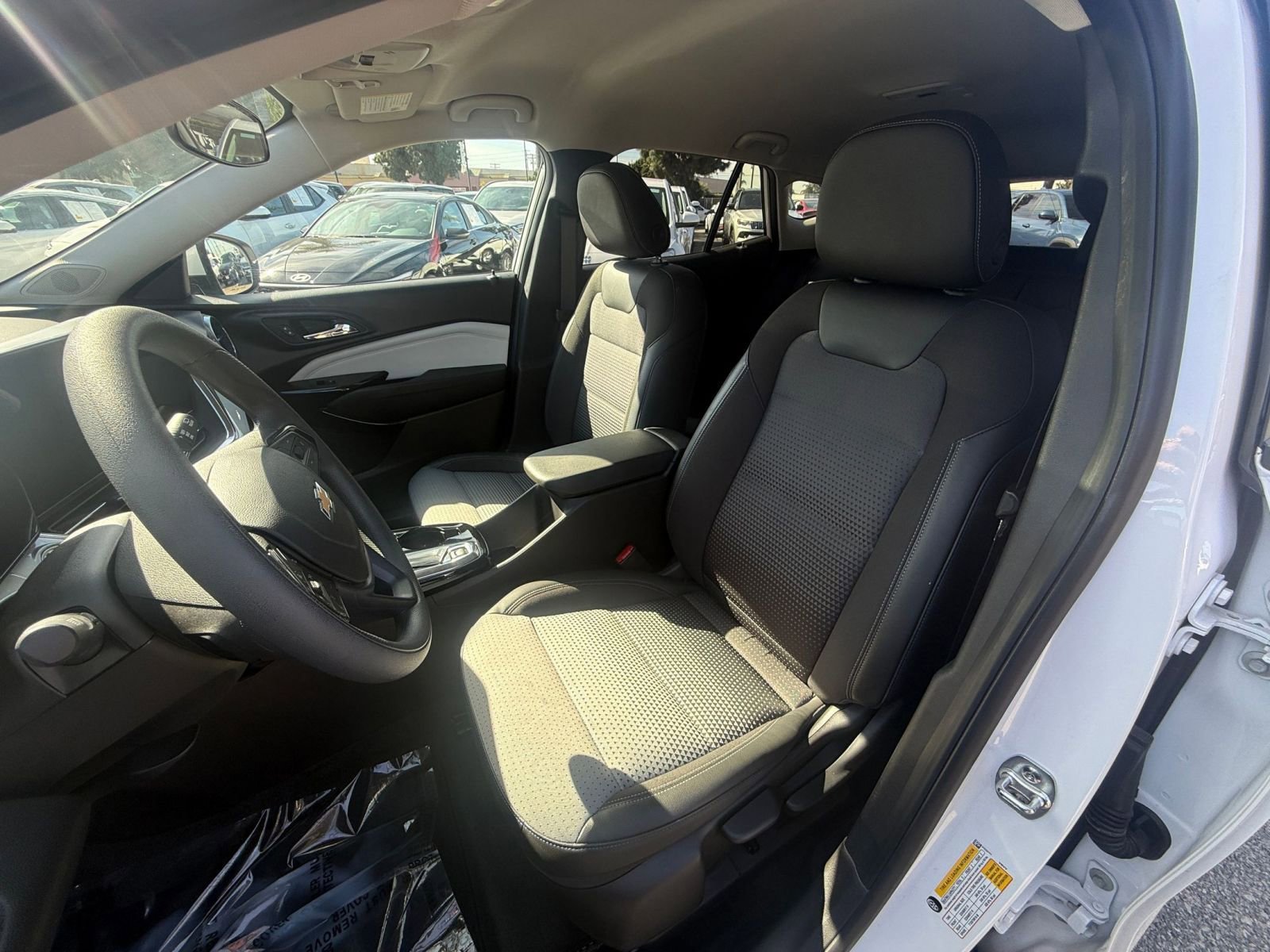 Thumbnail: 2025 Chevrolet Trax - 33