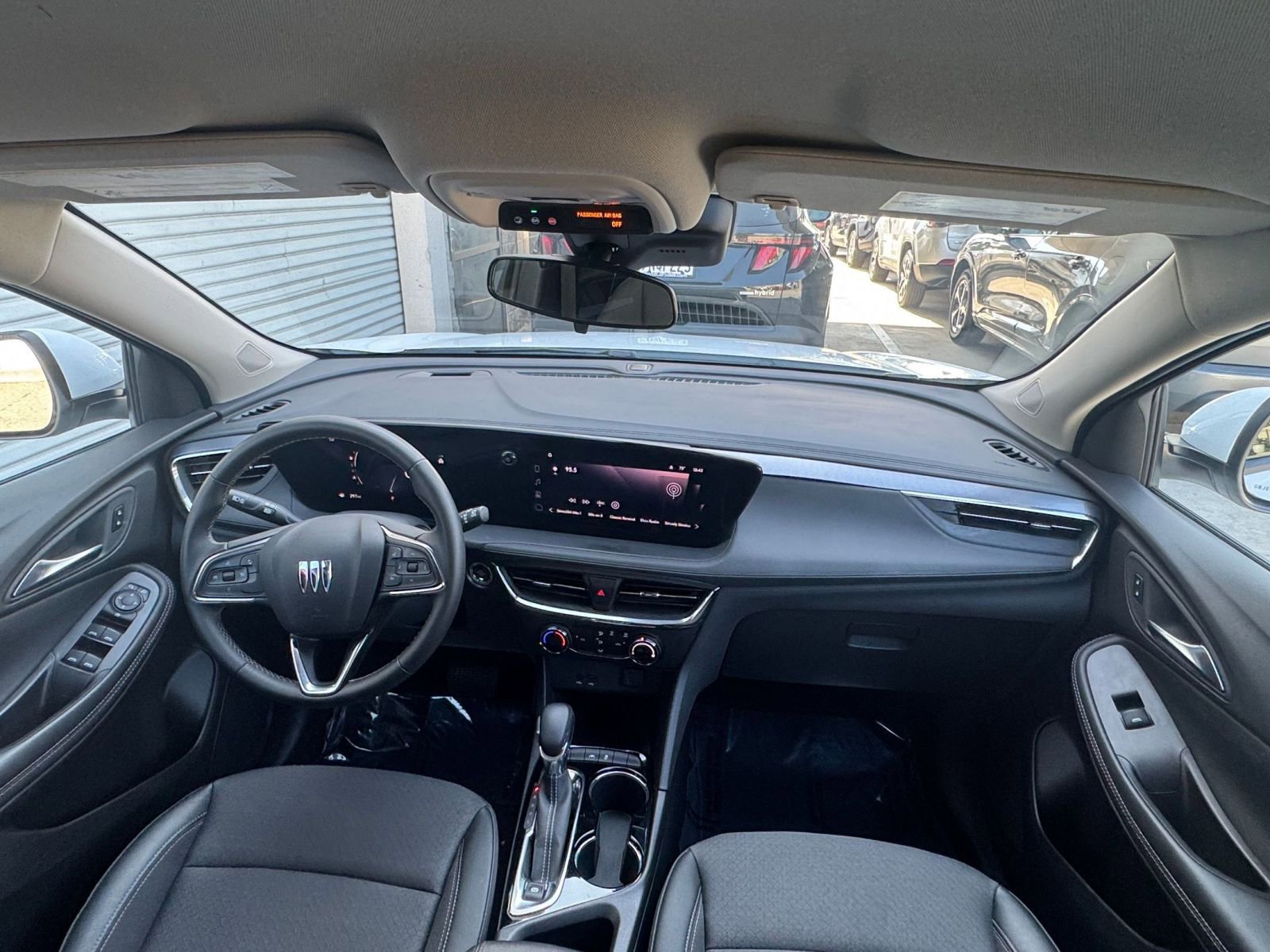 Thumbnail: 2025 Buick Encore GX - 31