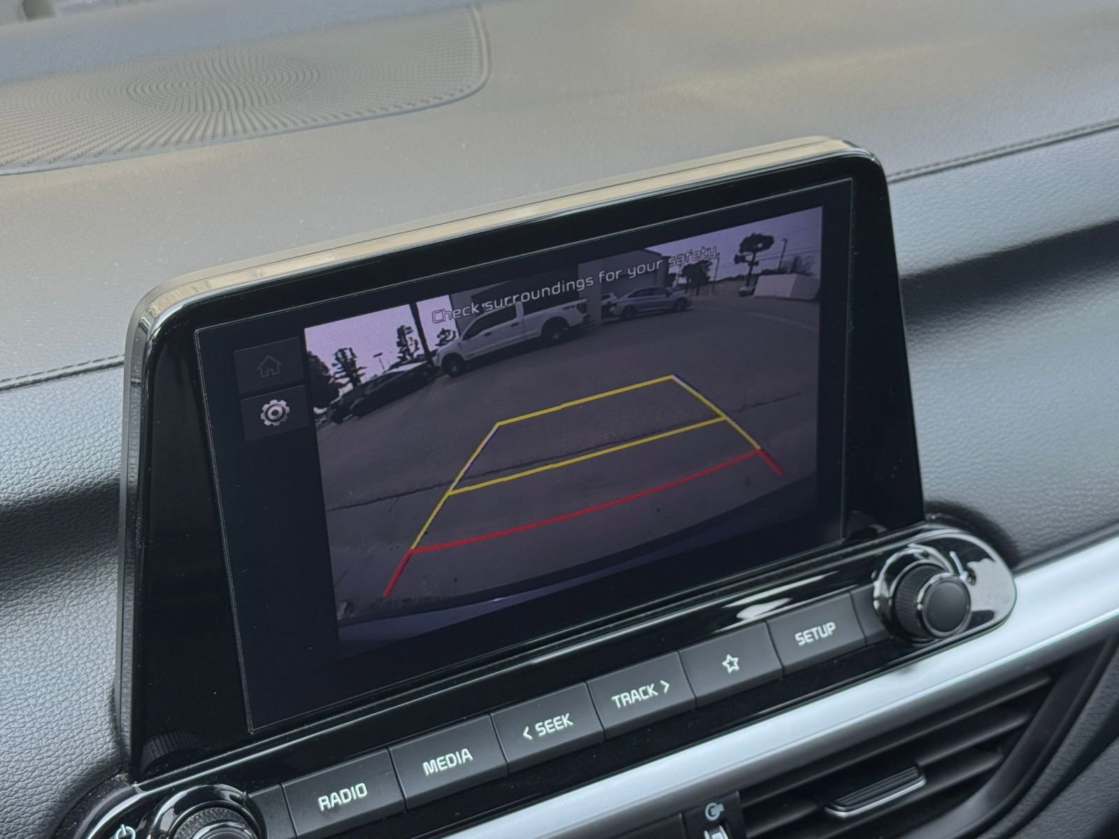 Thumbnail: 2023 Kia Forte - 17