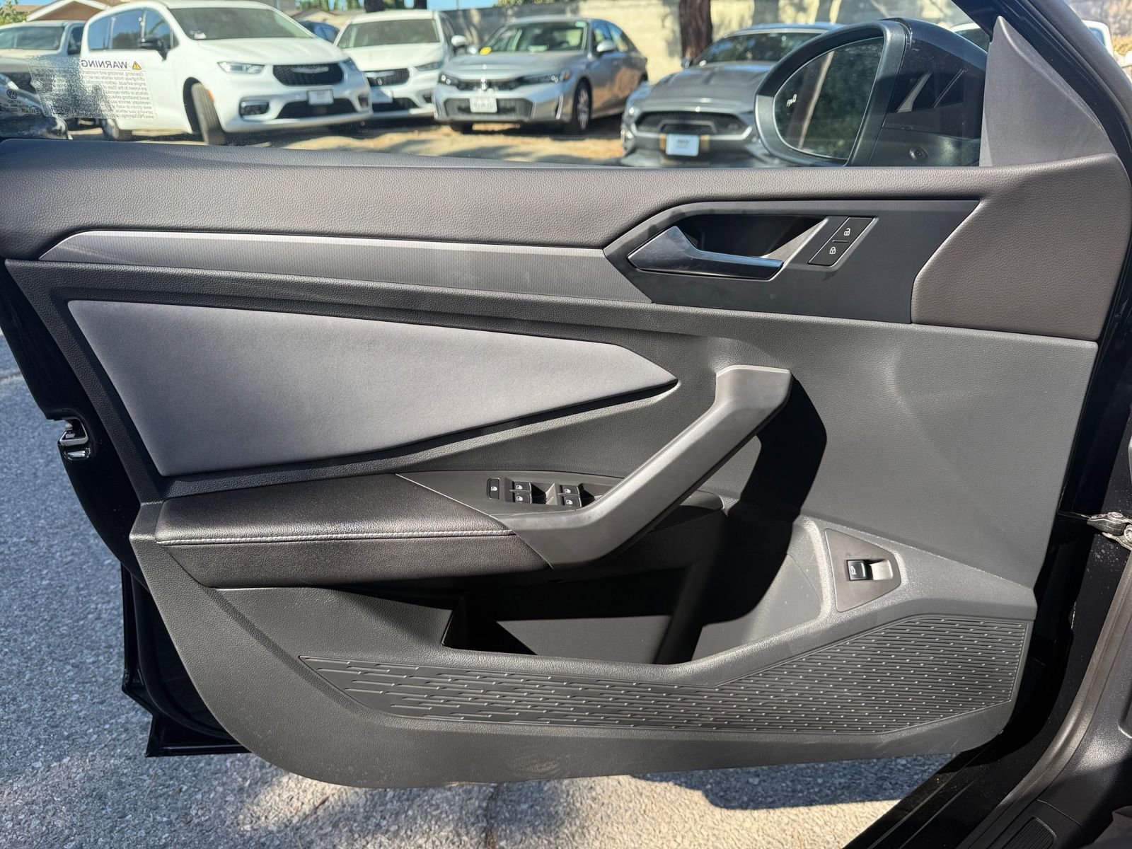 Thumbnail: 2025 Volkswagen Jetta - 20