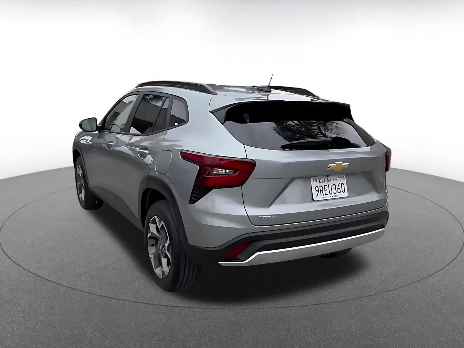 Thumbnail: 2025 Chevrolet Trax - 11