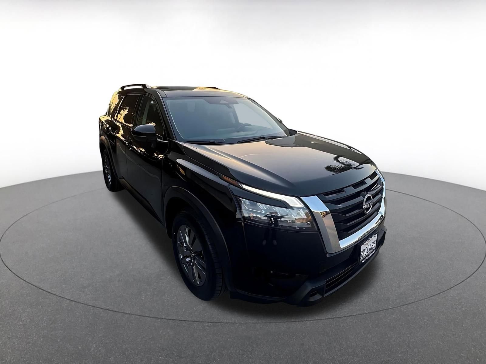 Thumbnail: 2025 Nissan Pathfinder - 1