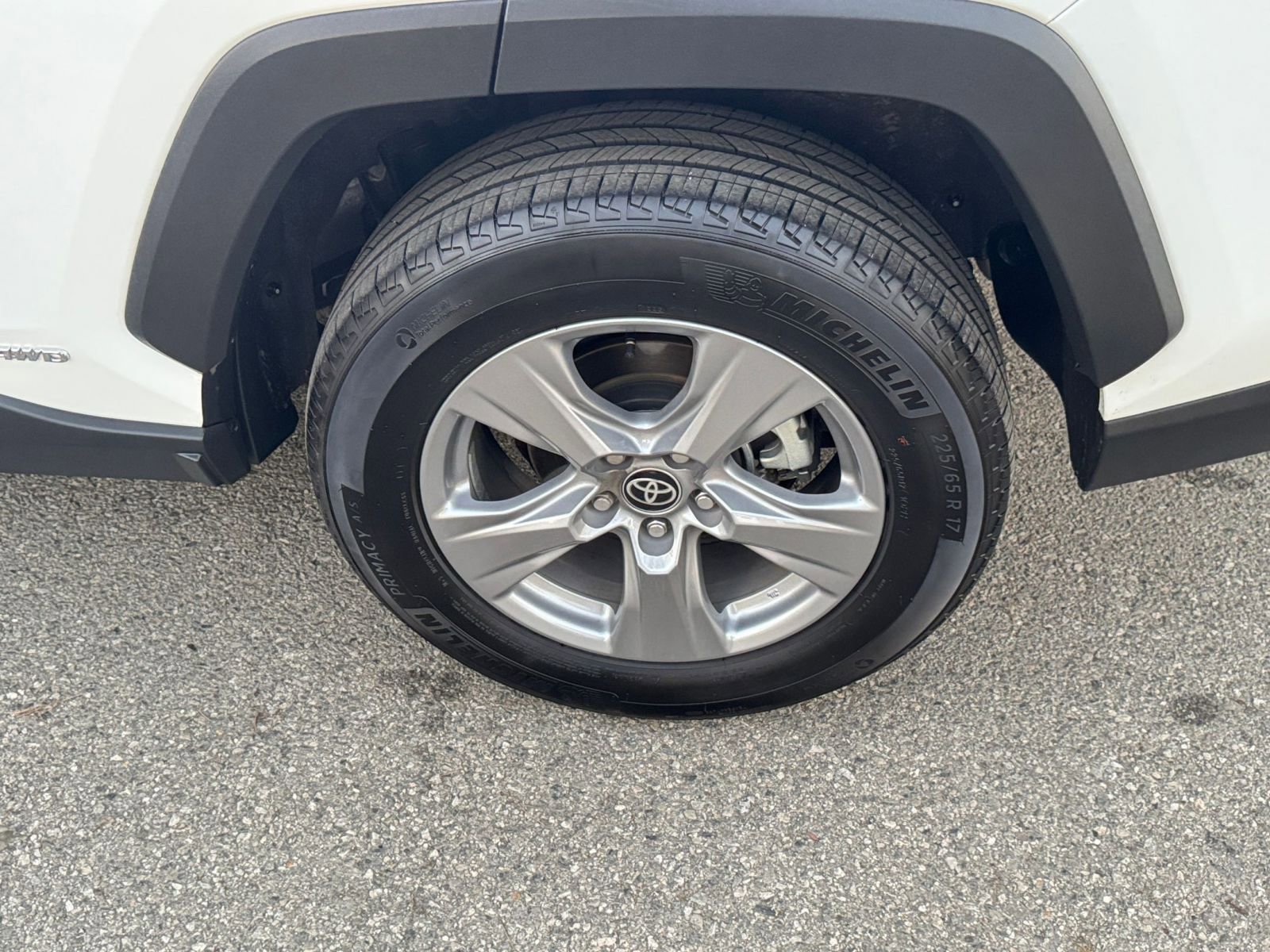 Thumbnail: 2025 Toyota RAV4 - 29