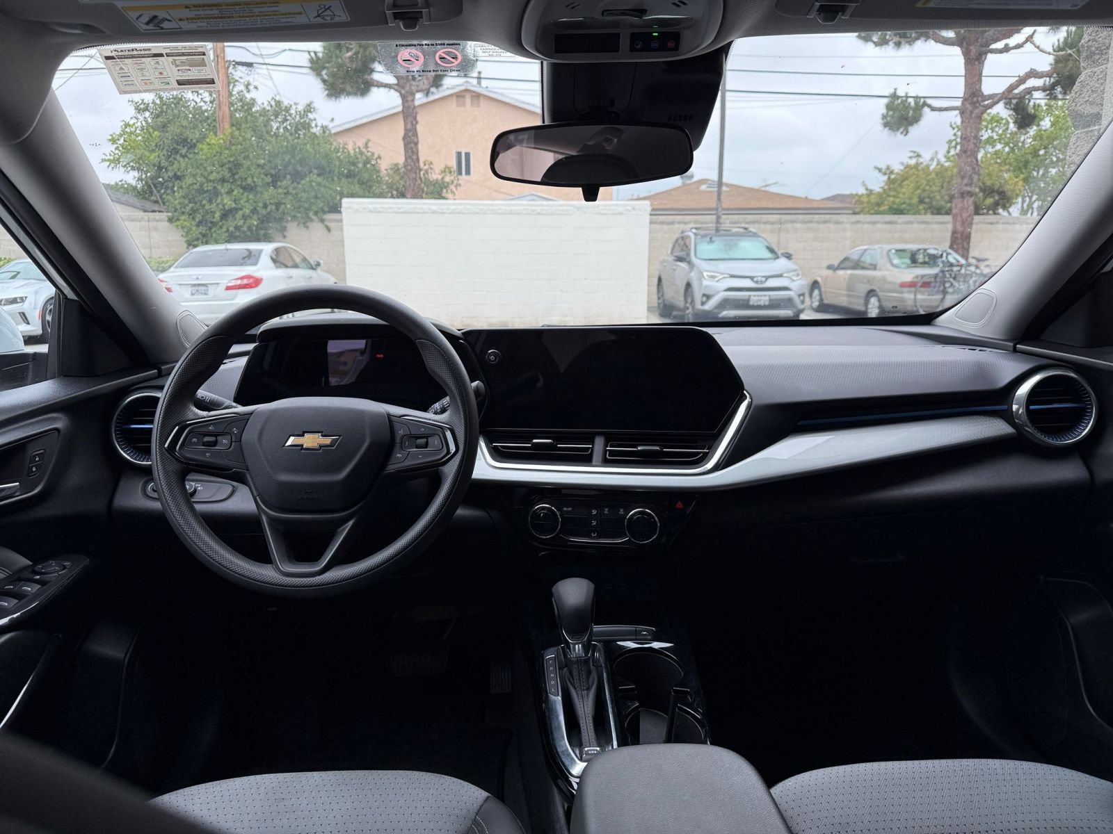 Thumbnail: 2025 Chevrolet Trax - 31