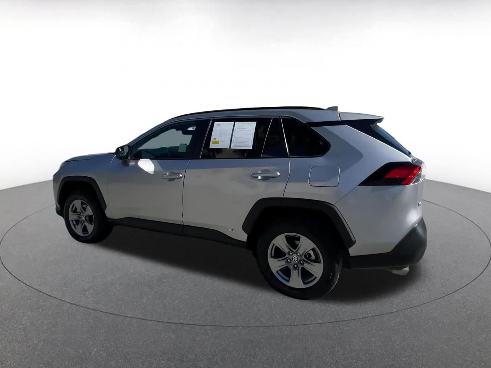 Thumbnail: 2025 Toyota RAV4 - 10