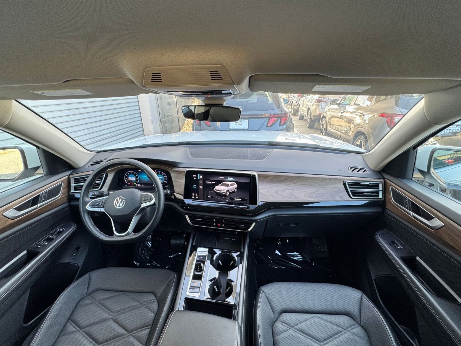 Thumbnail: 2025 Volkswagen Atlas - 34