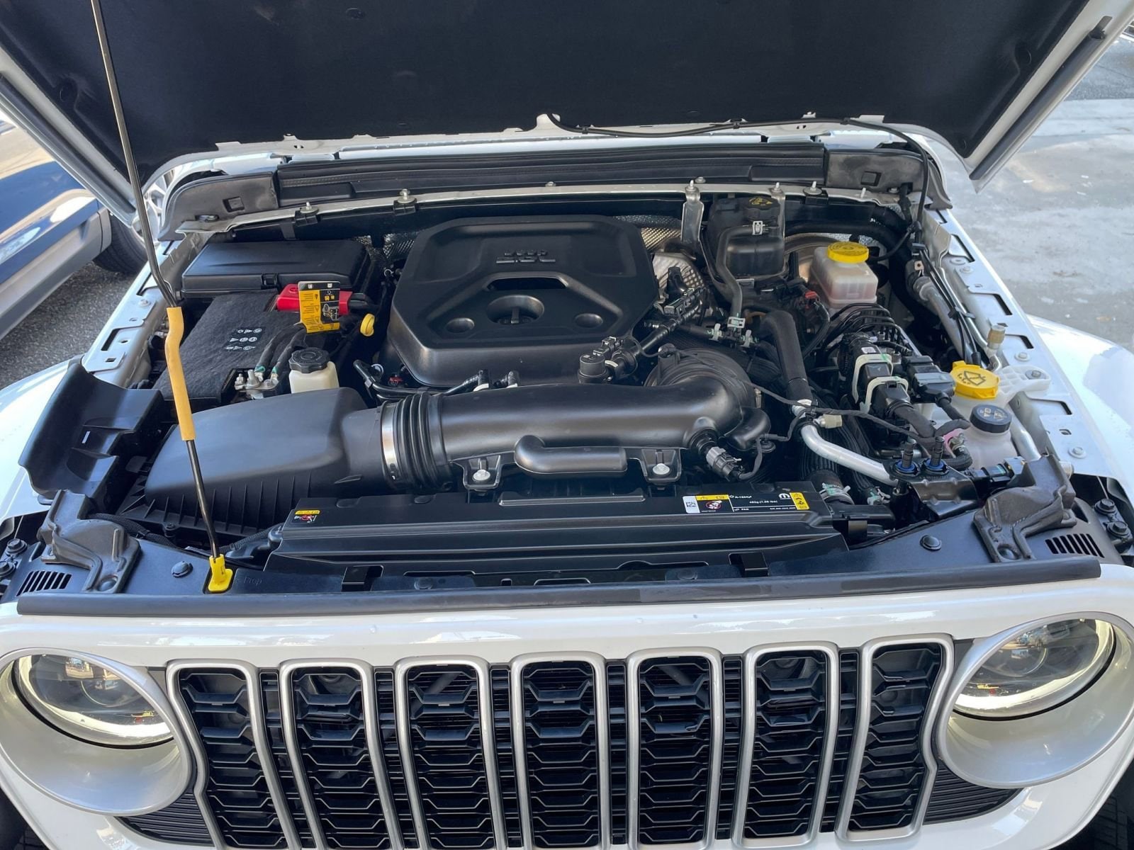 Thumbnail: 2025 Jeep Wrangler - 32