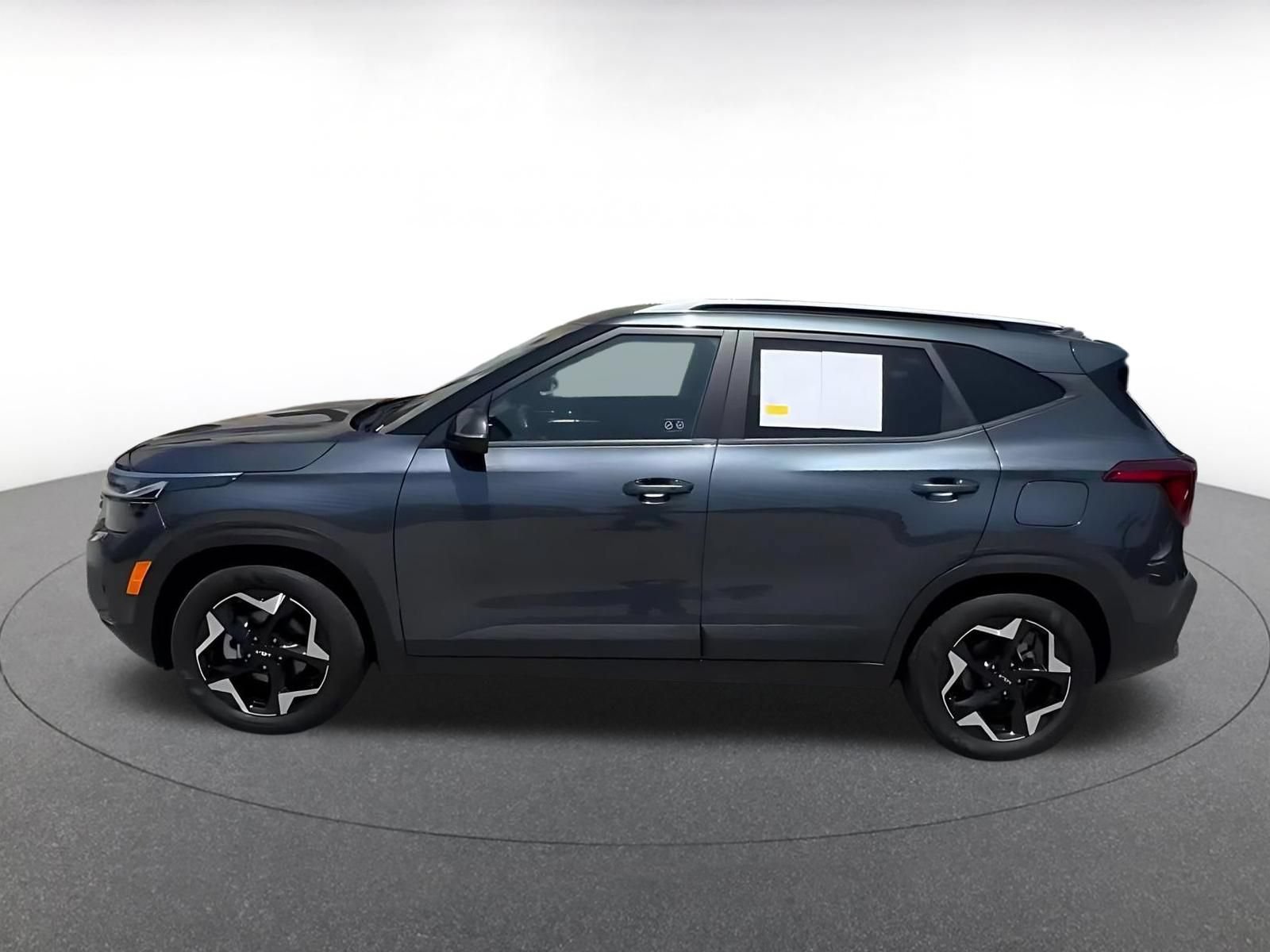 Thumbnail: 2025 Kia Seltos - 9