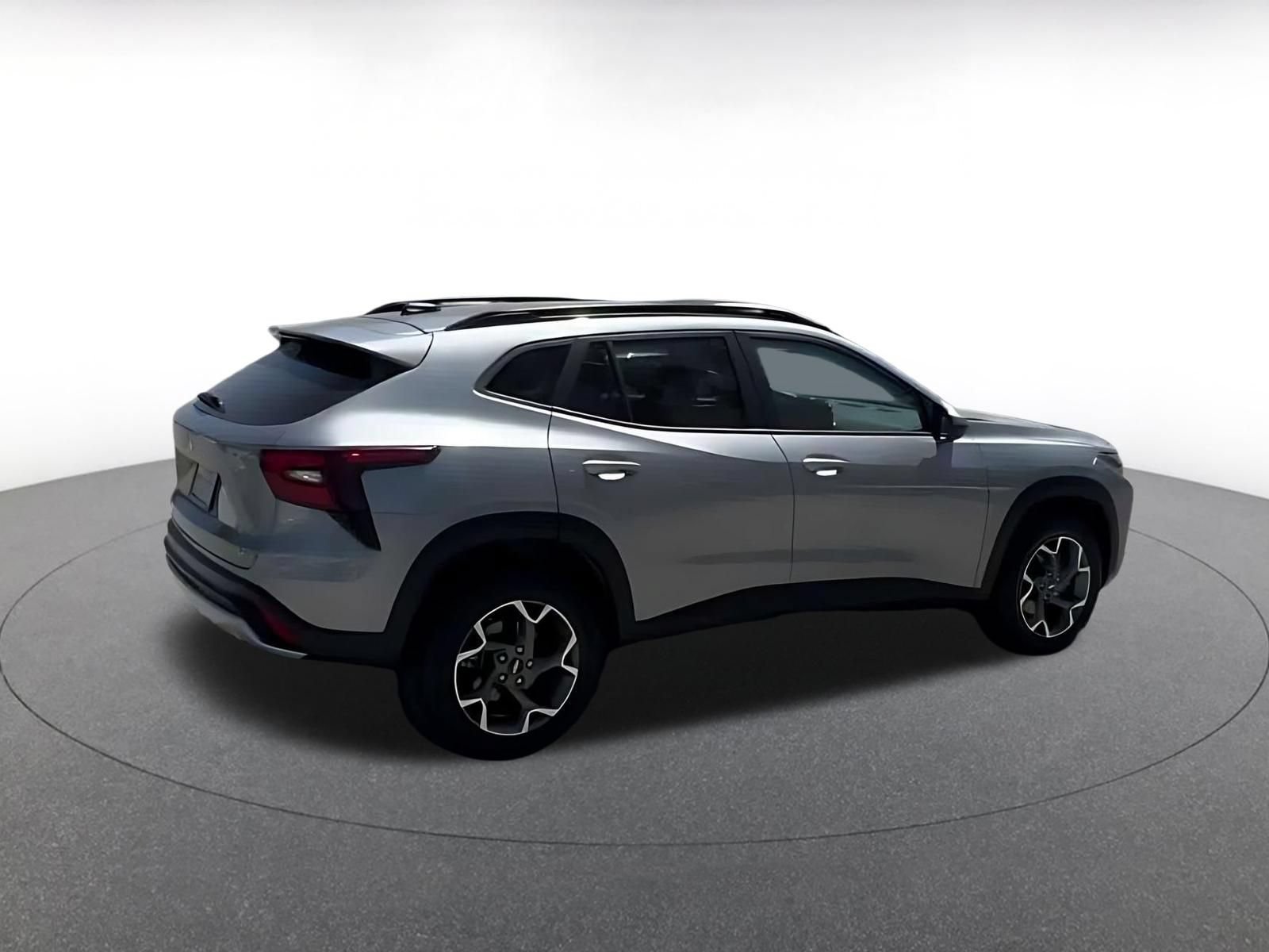 Thumbnail: 2025 Chevrolet Trax - 14