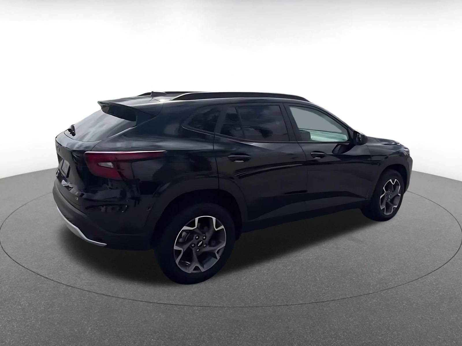 Thumbnail: 2025 Chevrolet Trax - 15