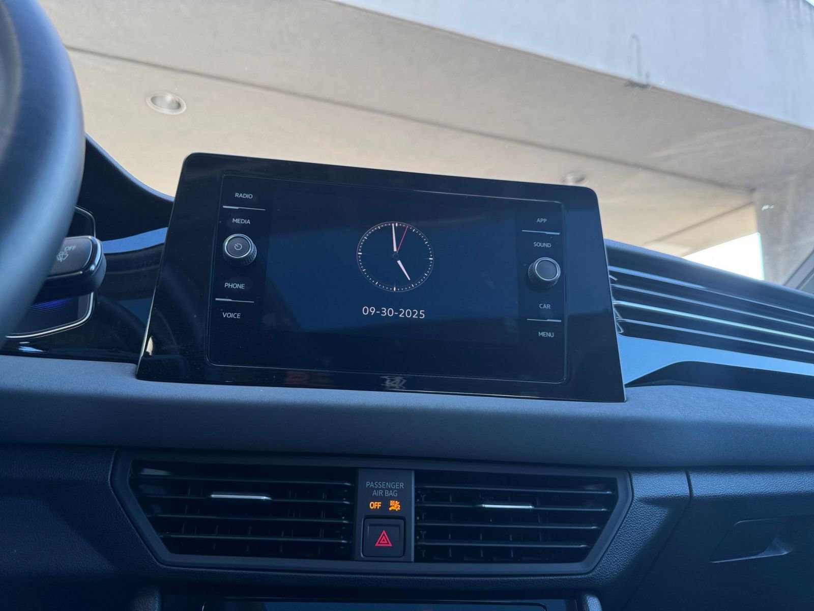 Thumbnail: 2025 Volkswagen Jetta - 18