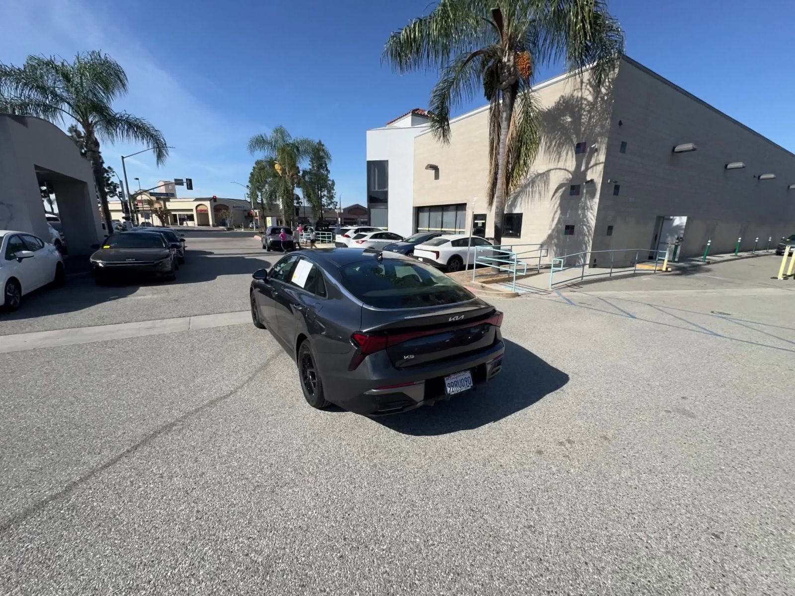 Thumbnail: 2025 Kia K5 - 16