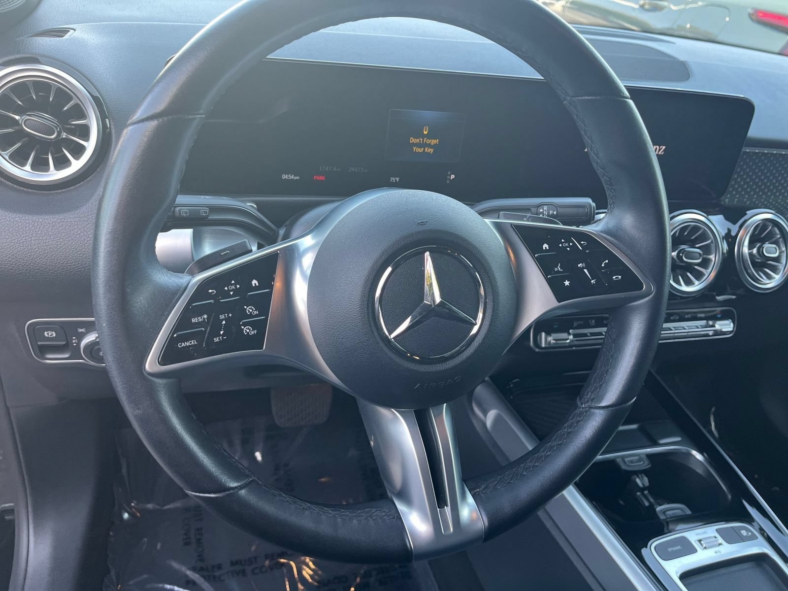 Thumbnail: 2025 Mercedes-Benz GLB - 29