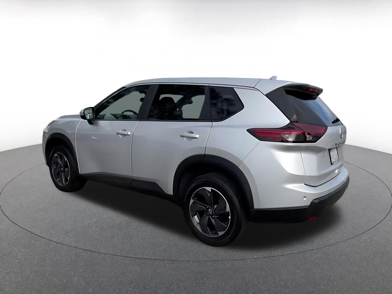 Thumbnail: 2025 Nissan Rogue - 10