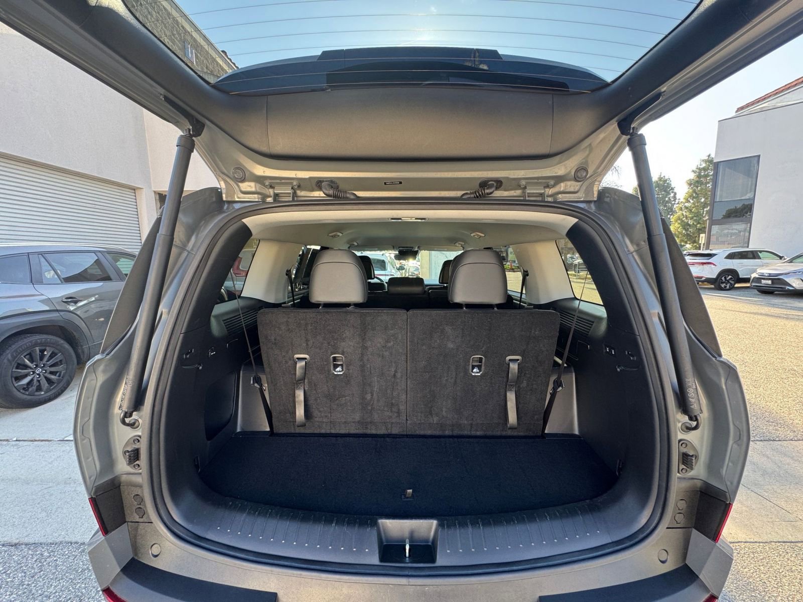 Thumbnail: 2025 Hyundai Santa Fe - 33