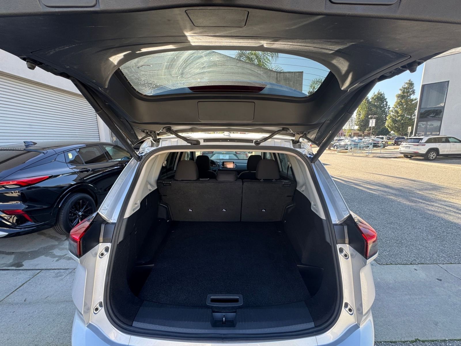 Thumbnail: 2025 Nissan Rogue - 32