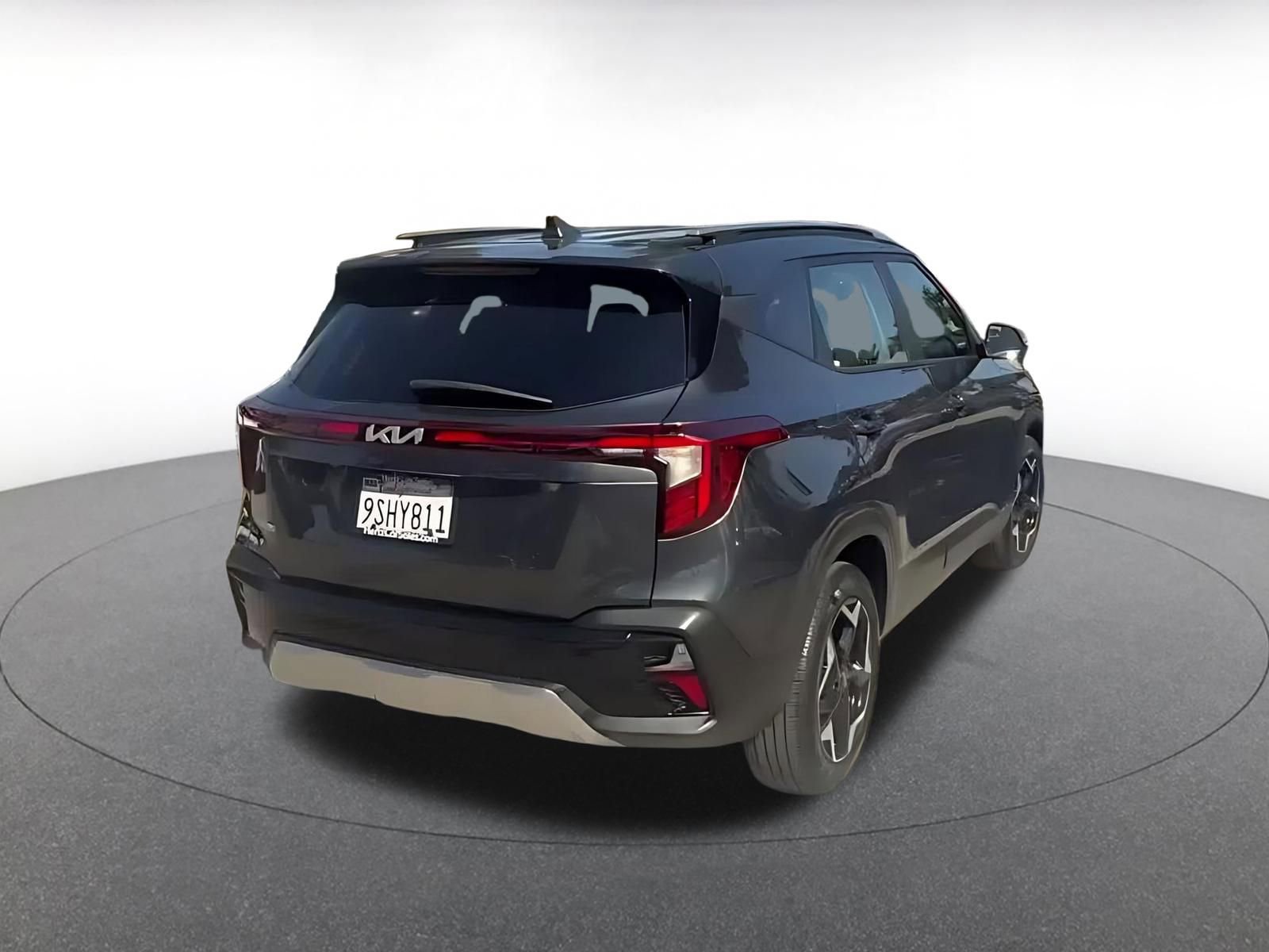 Thumbnail: 2025 Kia Seltos - 12