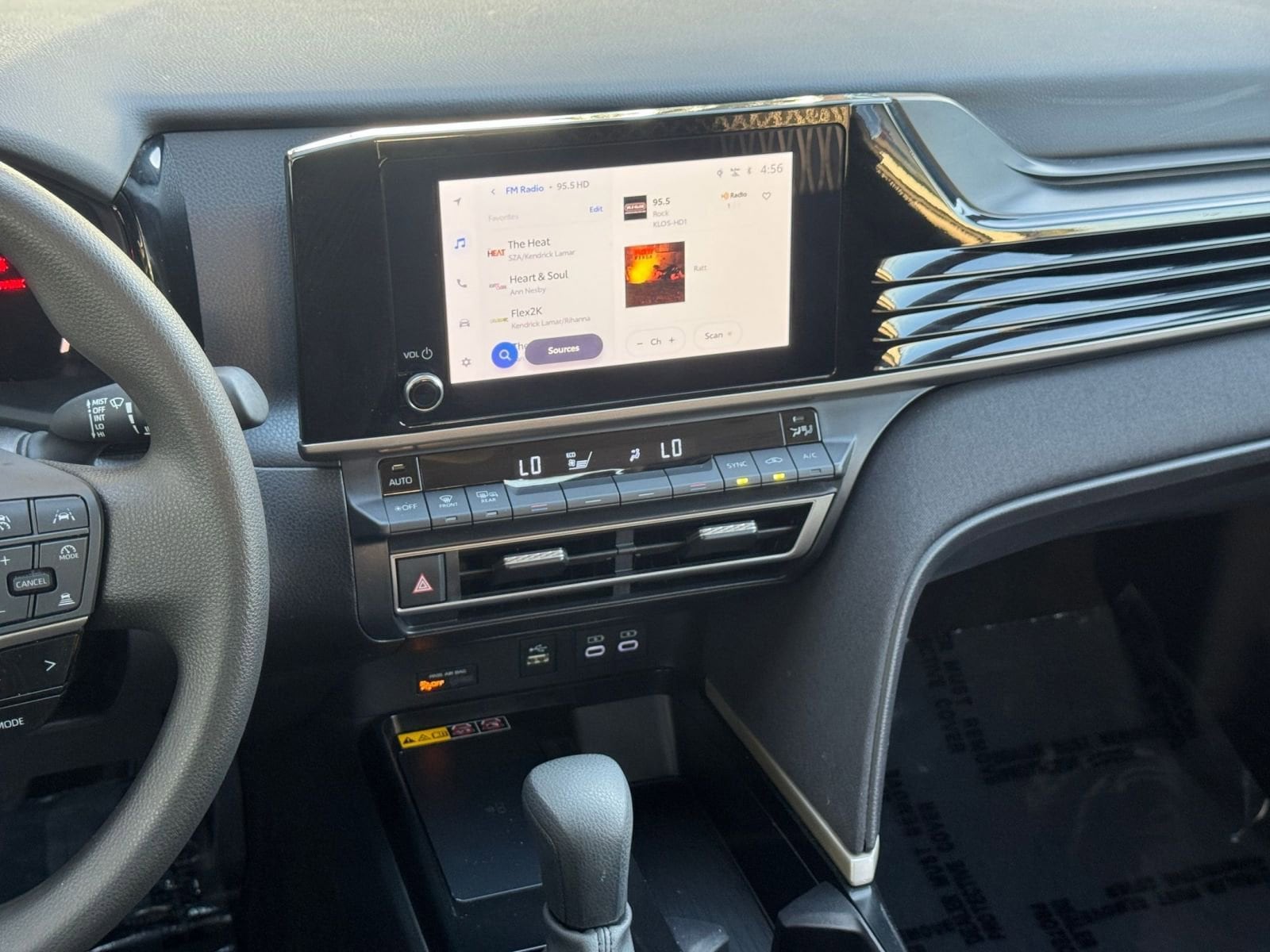 Thumbnail: 2025 Toyota Camry - 21