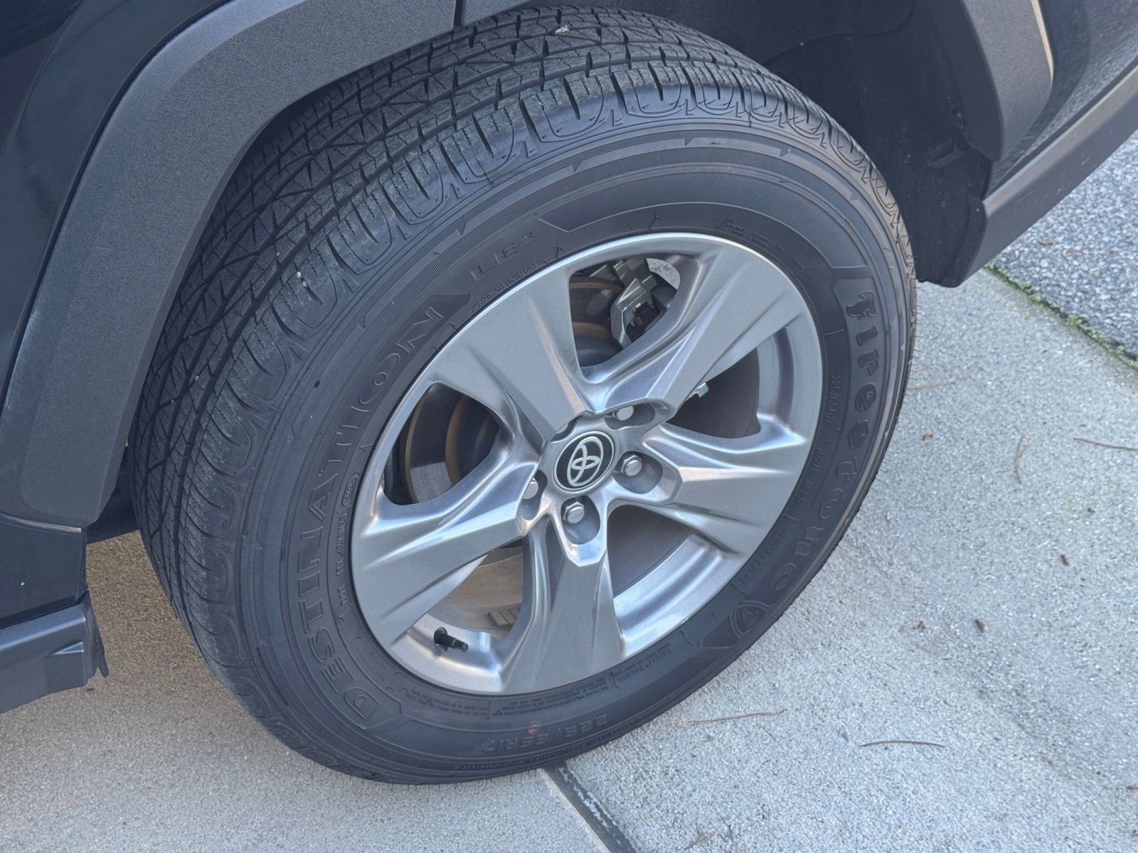 Thumbnail: 2025 Toyota RAV4 - 29