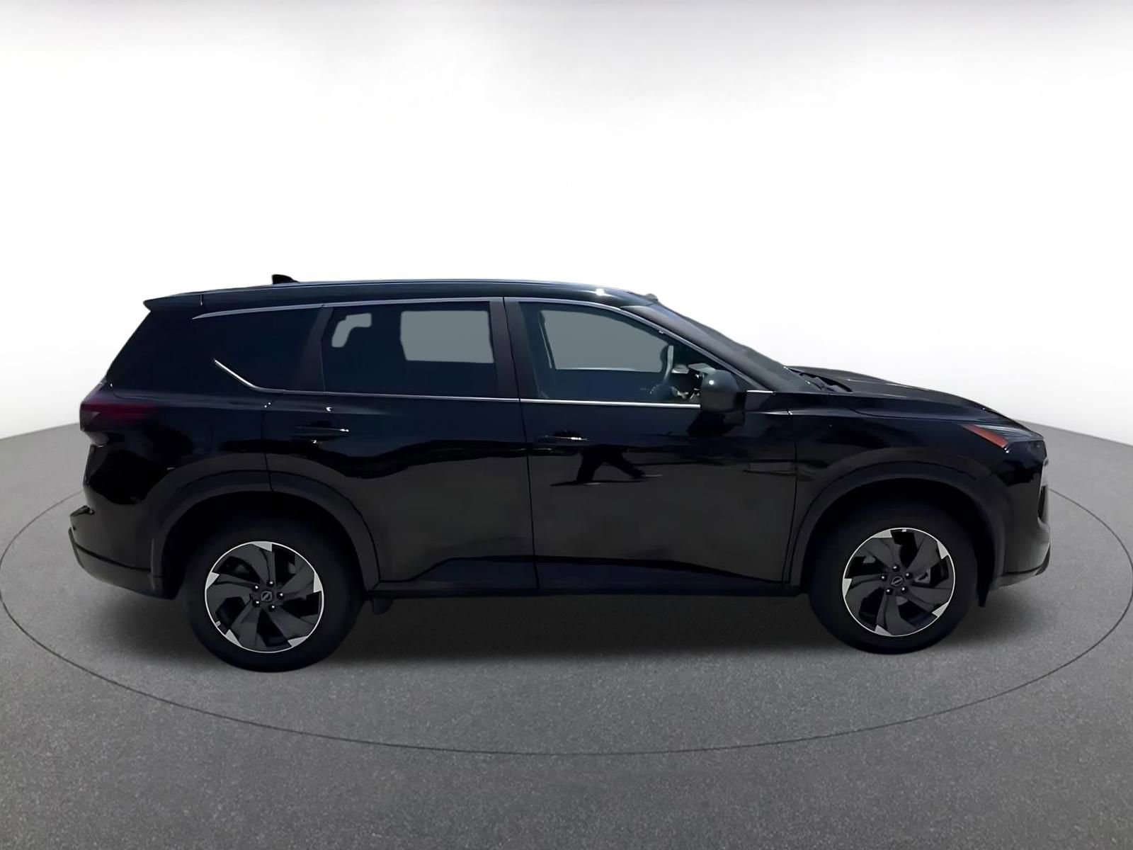 Thumbnail: 2025 Nissan Rogue - 16
