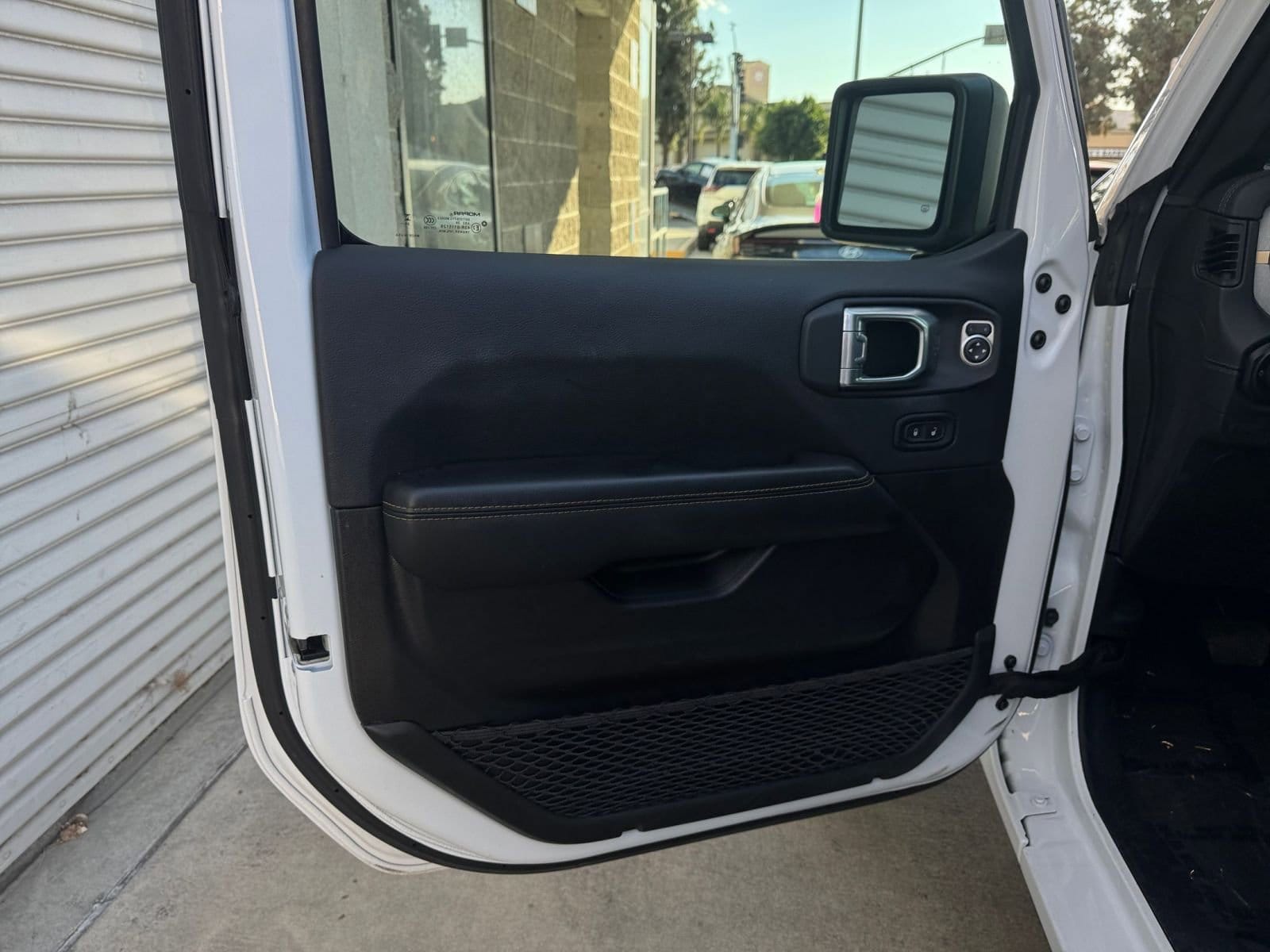 Thumbnail: 2025 Jeep Wrangler - 20