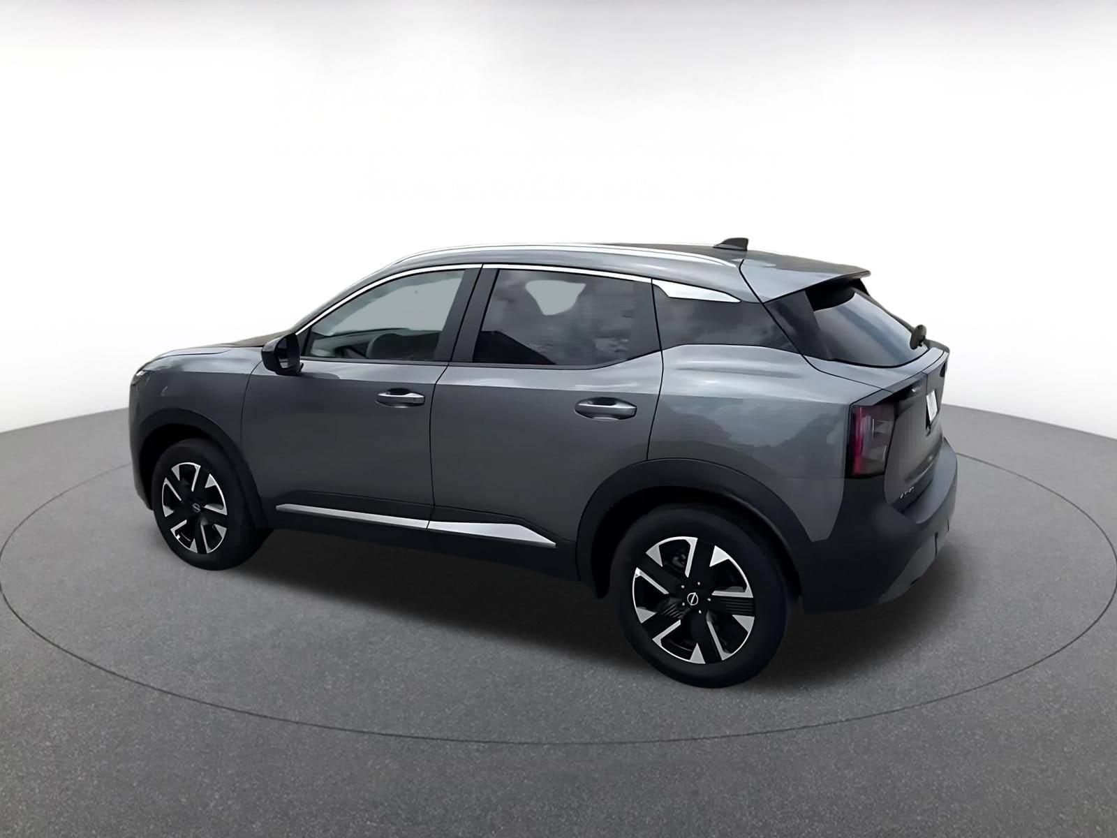 Thumbnail: 2026 Nissan Kicks - 9