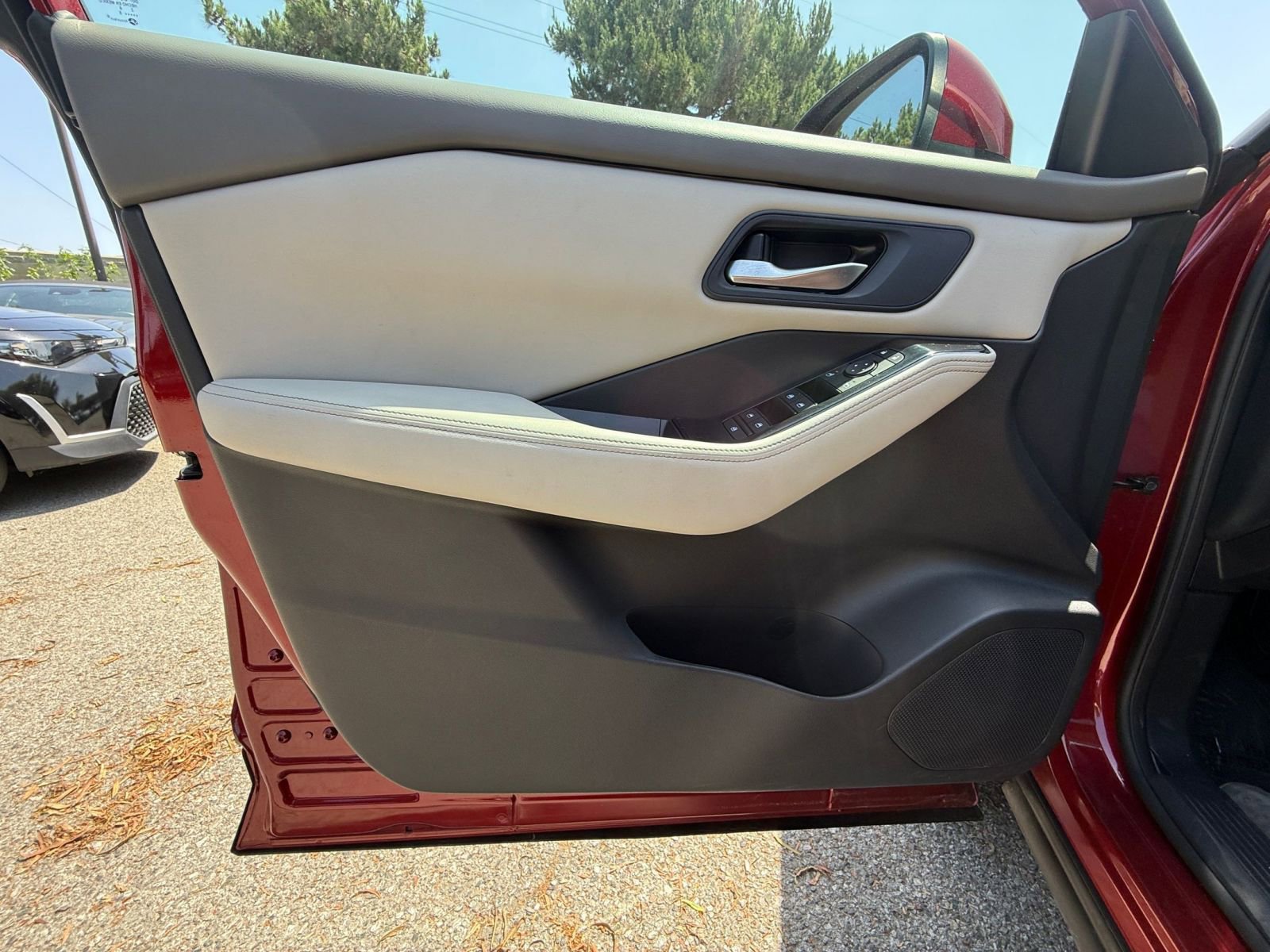 Thumbnail: 2025 Nissan Rogue - 18