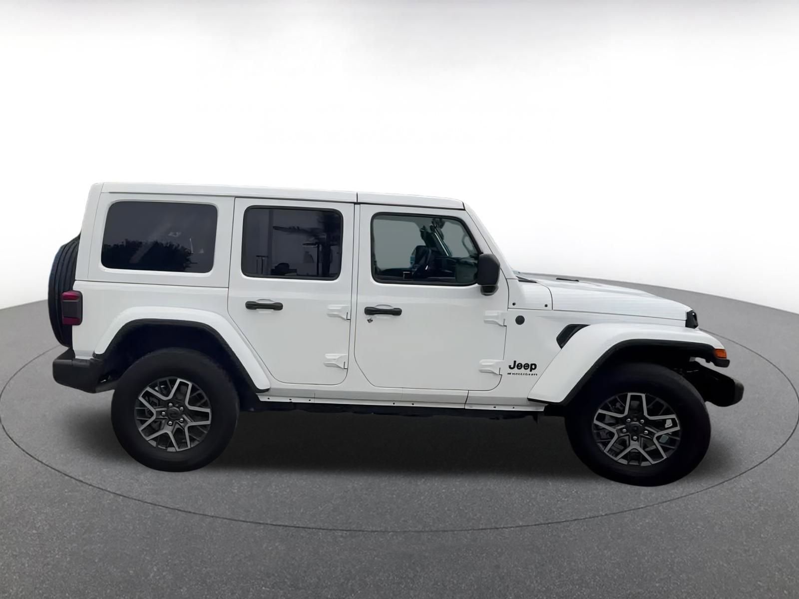 Thumbnail: 2025 Jeep Wrangler - 16