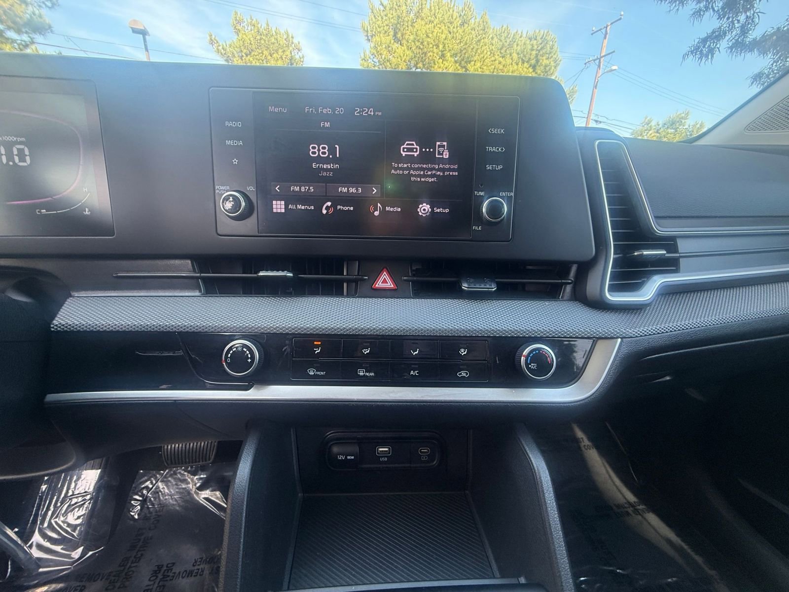 Thumbnail: 2025 Kia Sportage - 17