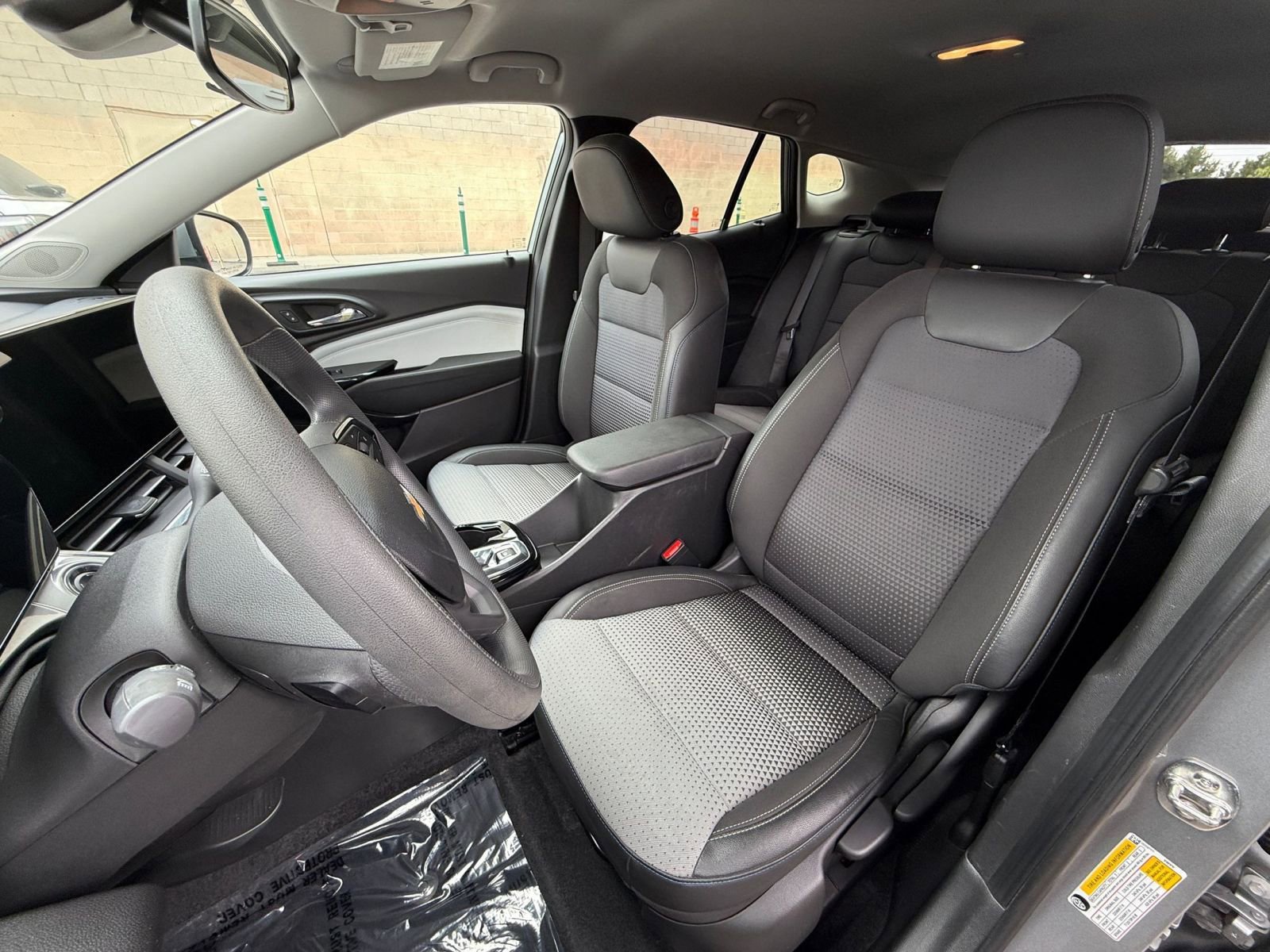 Thumbnail: 2025 Chevrolet Trax - 33