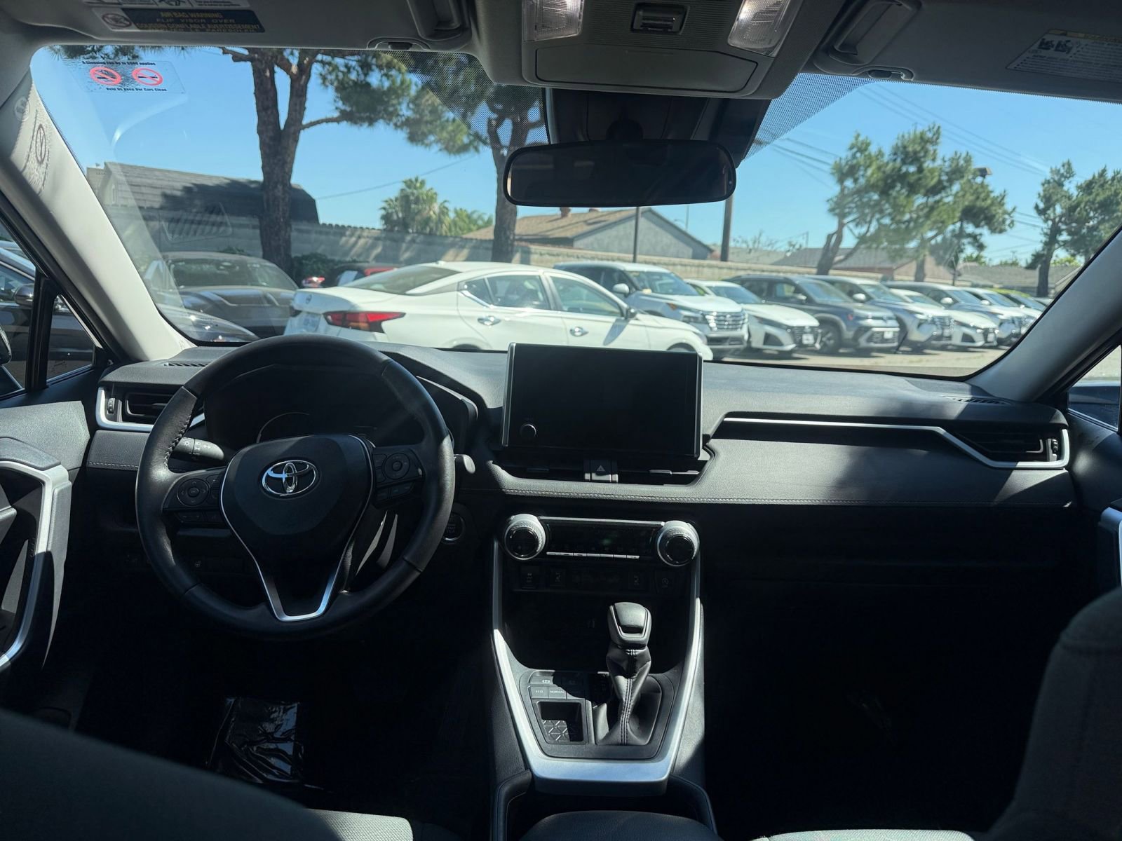 Thumbnail: 2025 Toyota RAV4 - 29