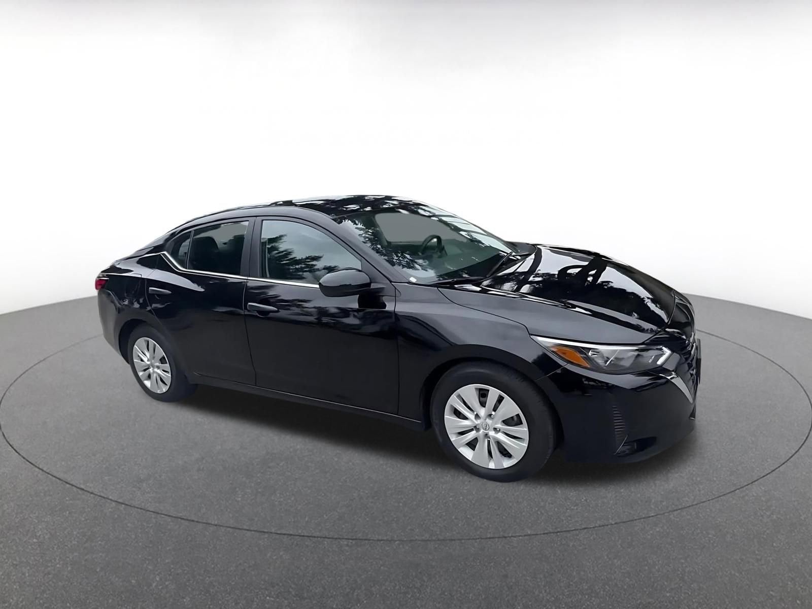 Thumbnail: 2025 Nissan Sentra - 2