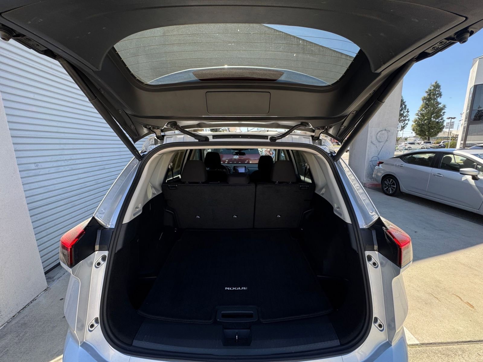 Thumbnail: 2025 Nissan Rogue - 33