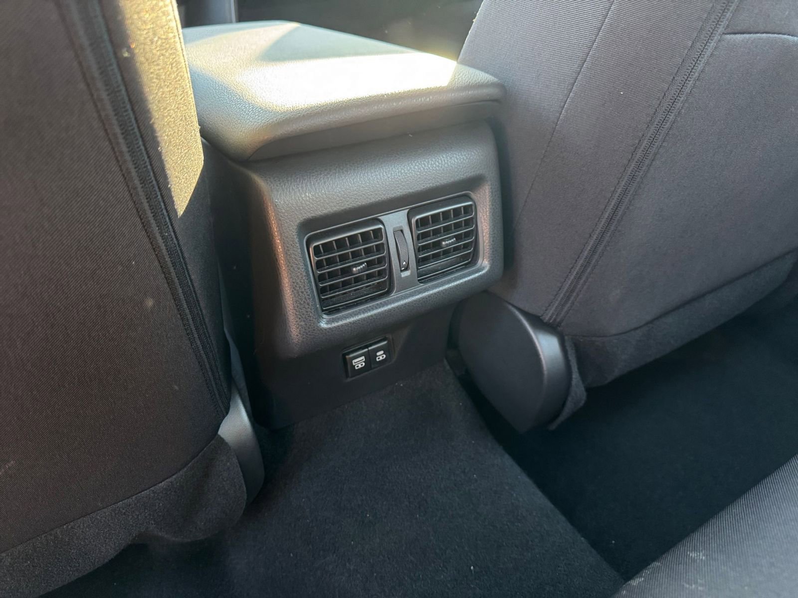 Thumbnail: 2025 Toyota Camry - 23