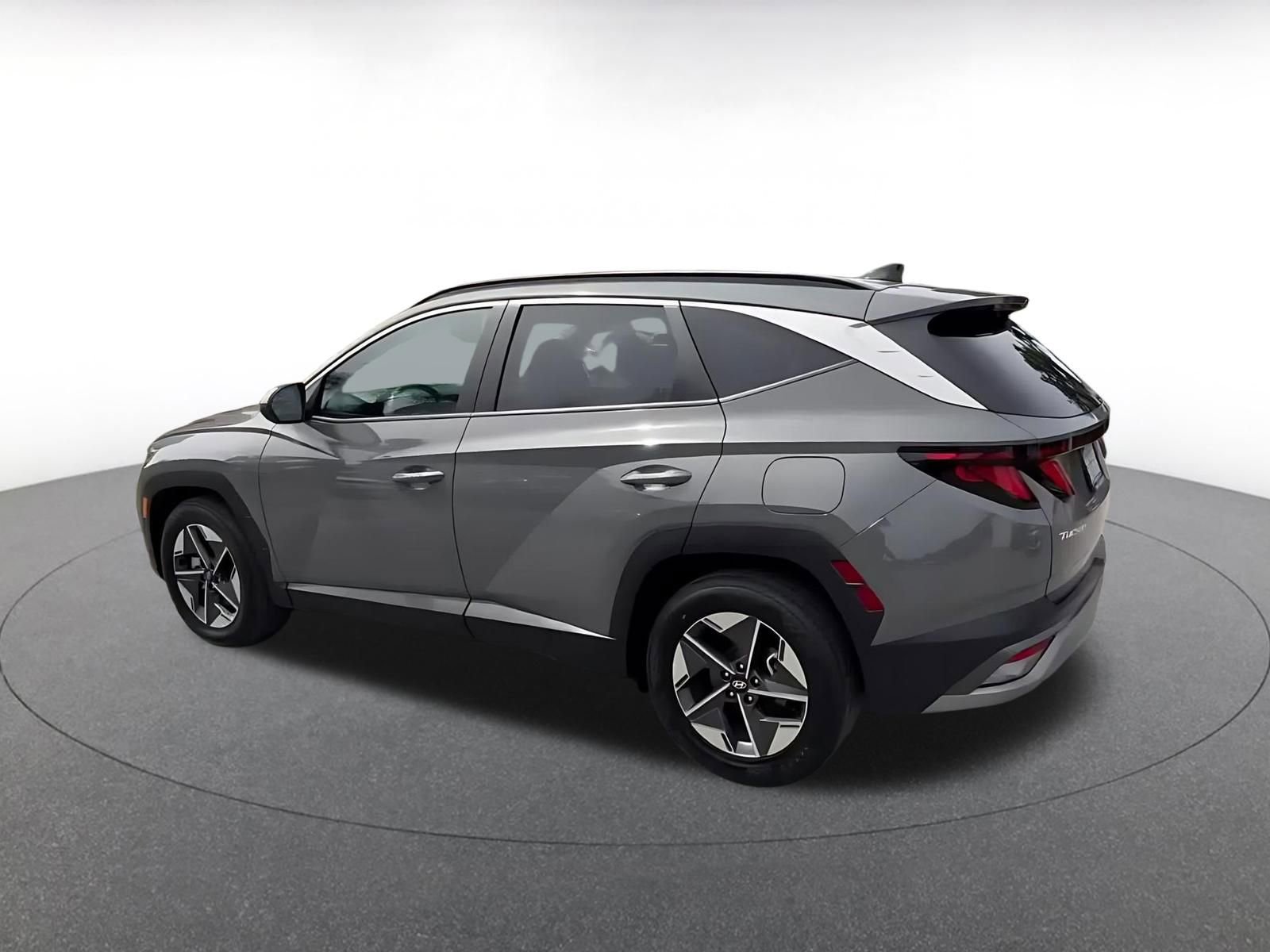 Thumbnail: 2025 Hyundai Tucson - 10