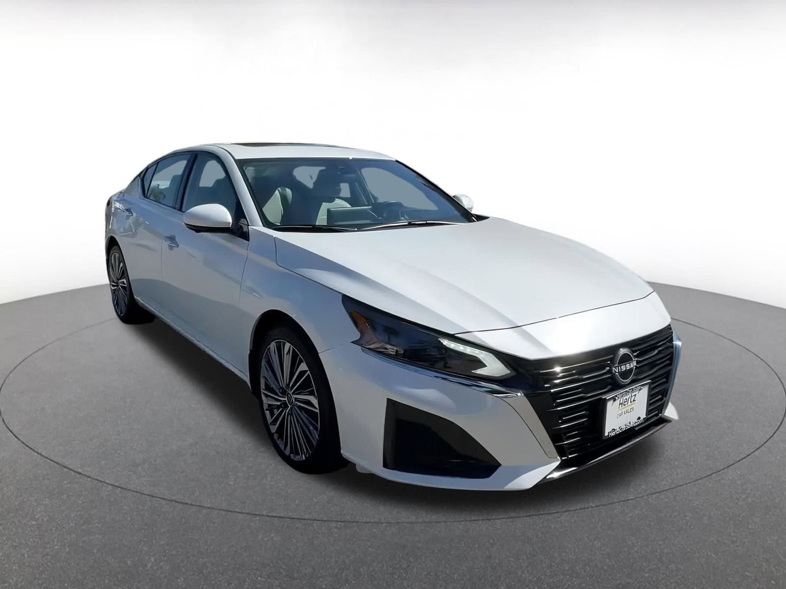Thumbnail: 2024 Nissan Altima - 3