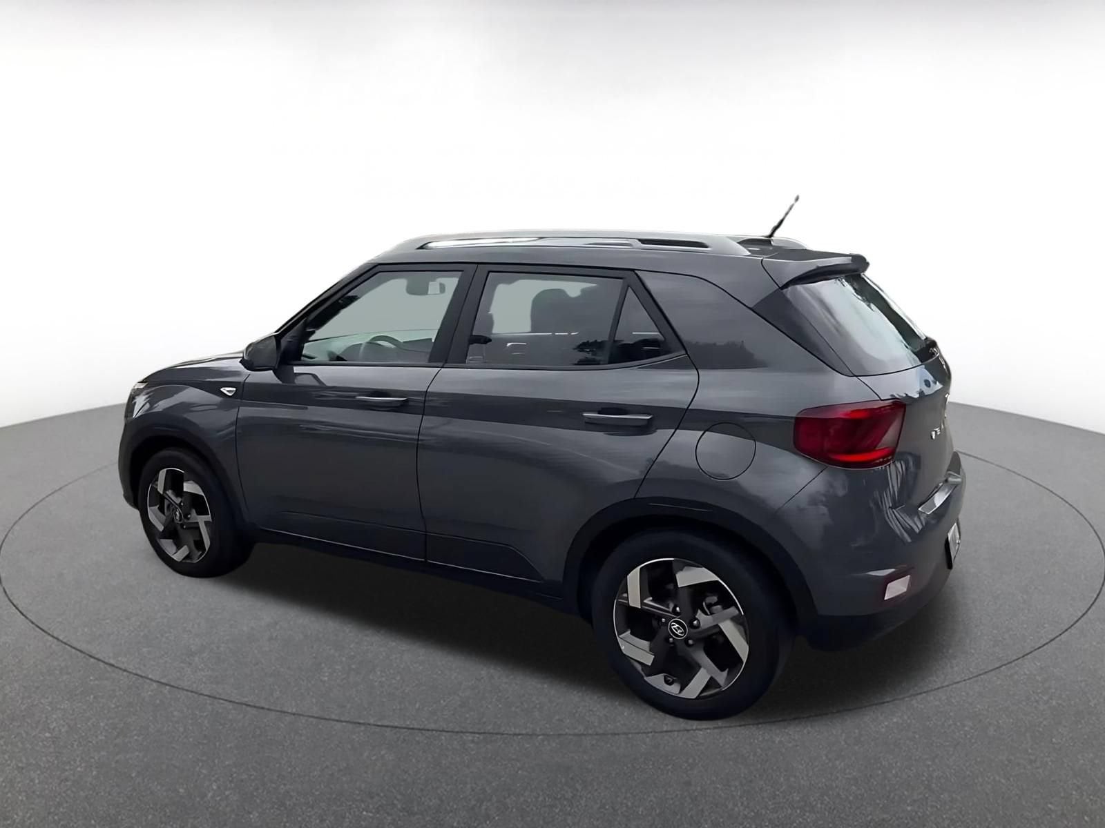 Thumbnail: 2025 Hyundai Venue - 9