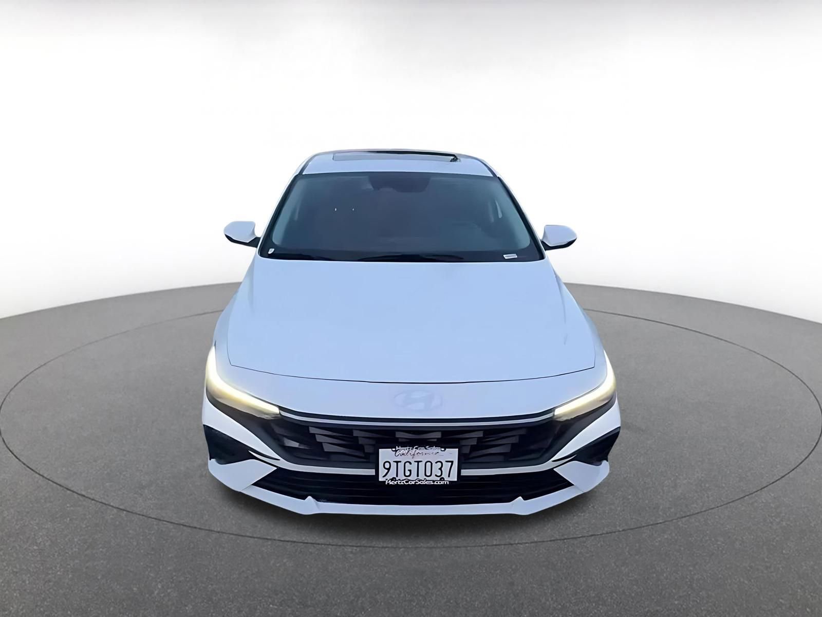 Thumbnail: 2025 Hyundai Elantra - 4