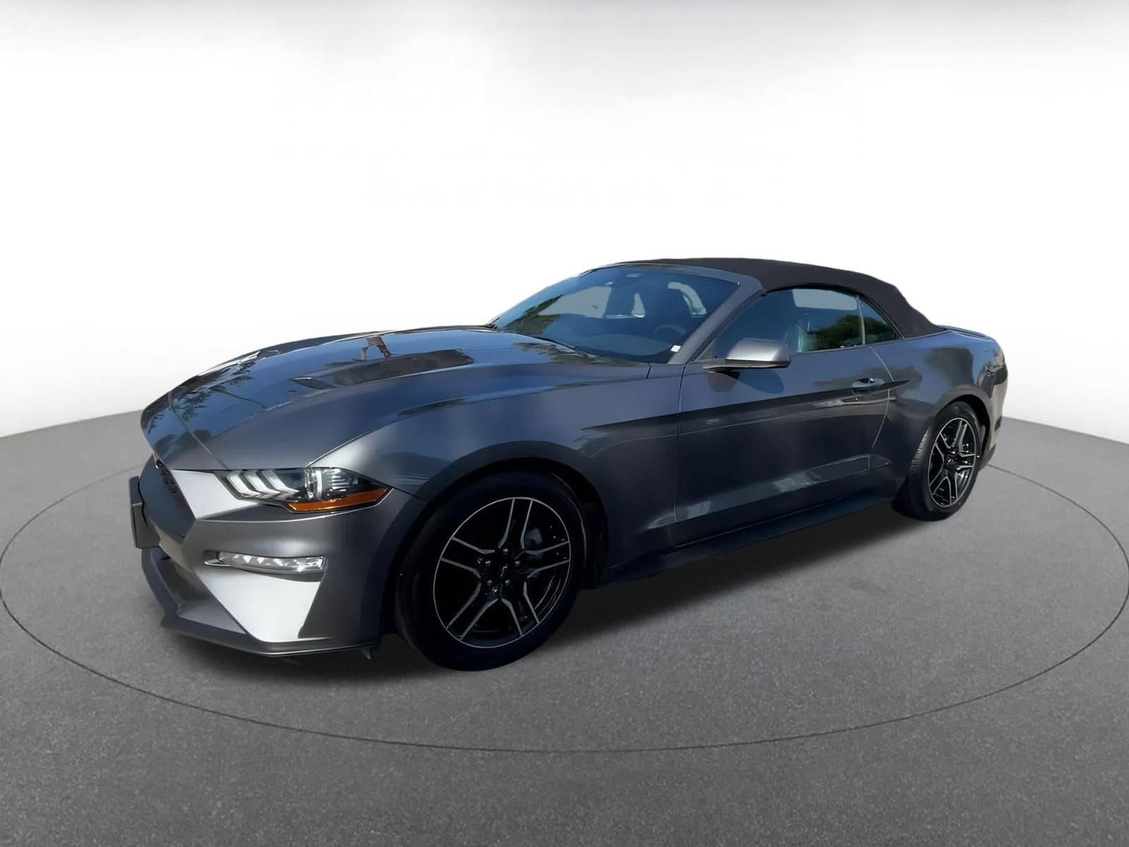 2023 Ford Mustang  7