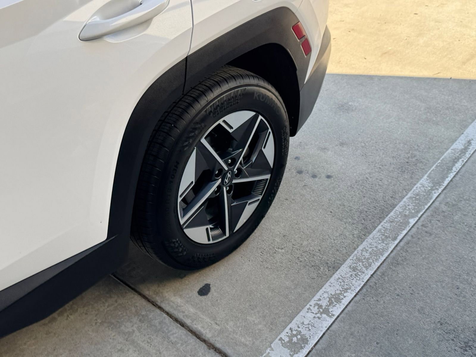 Thumbnail: 2025 Hyundai Tucson - 32
